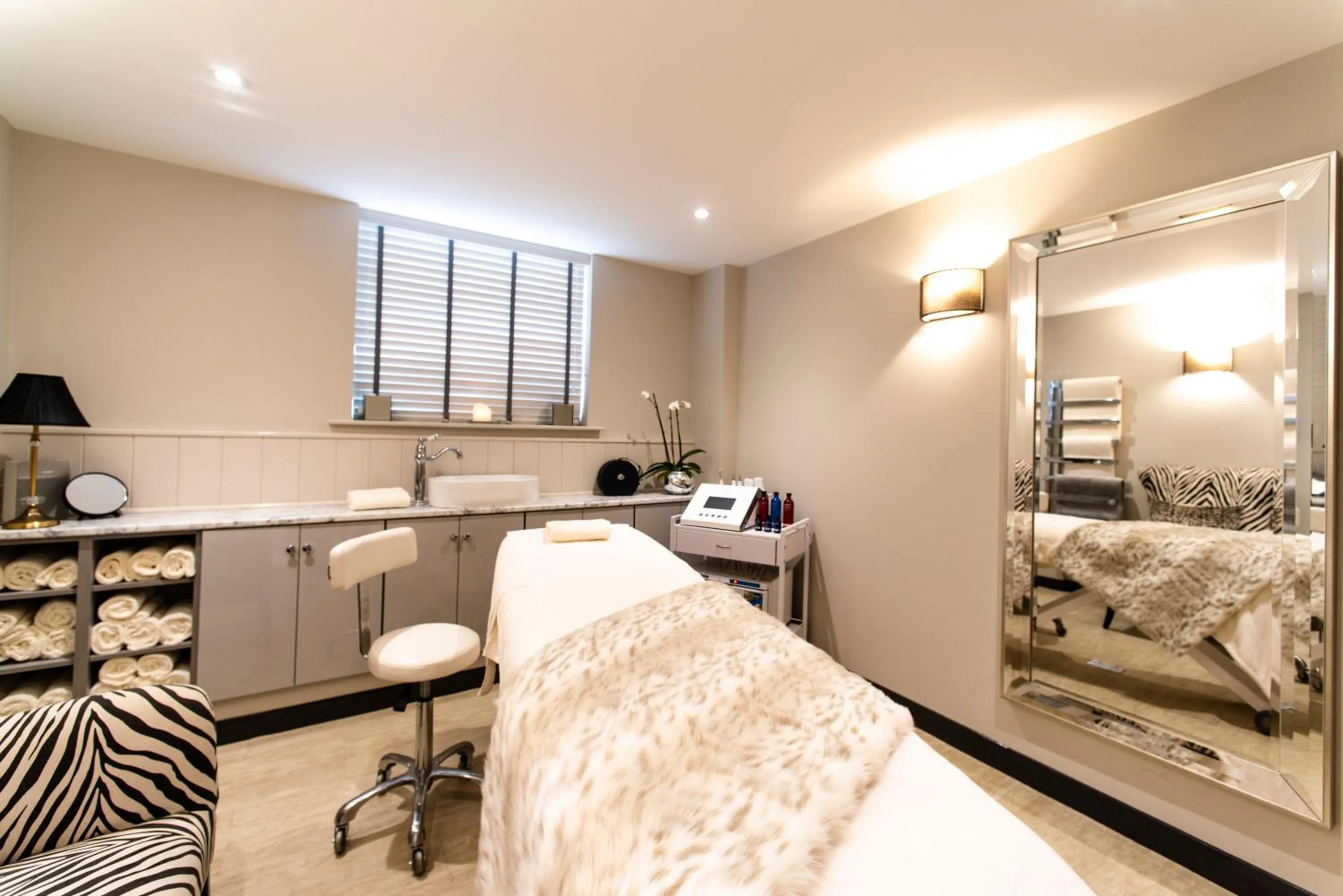 Massage in Luttrell Arms