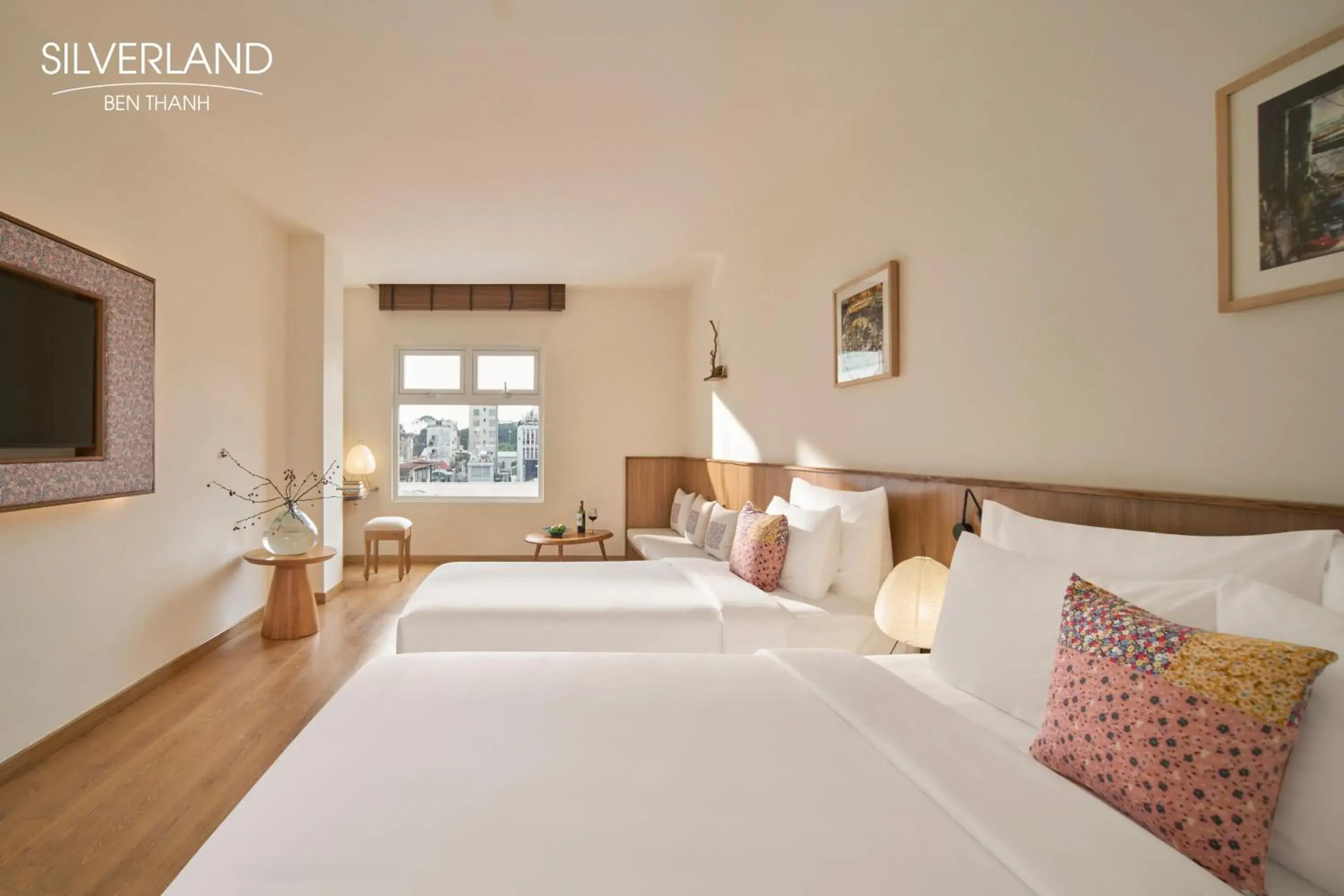 Sense City Family with afternoon tea in Silverland Bến Thành Sense City Family with afternoon tea in Silverland Bến Thành