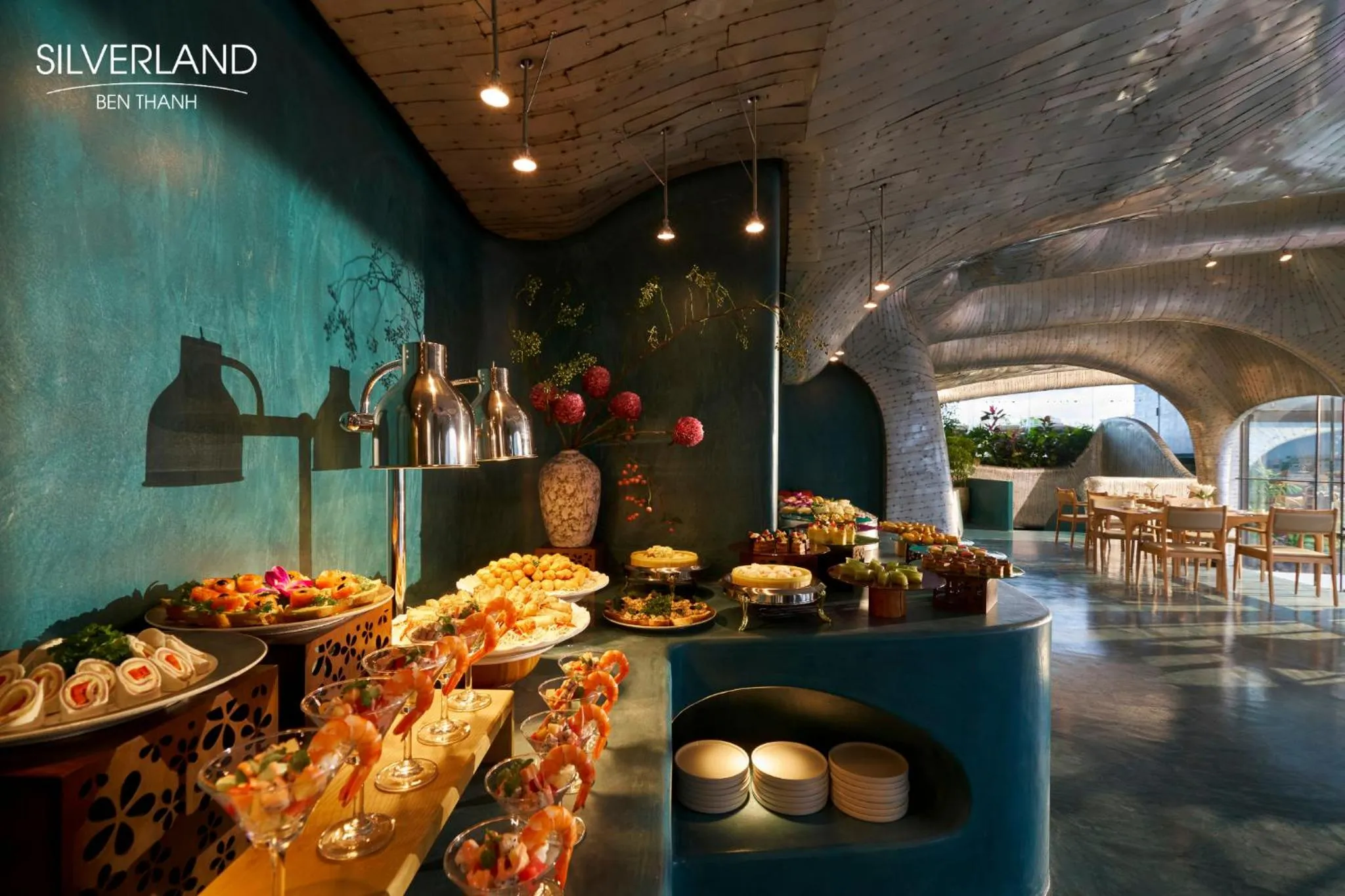 Food and drinks in Silverland Bến Thành