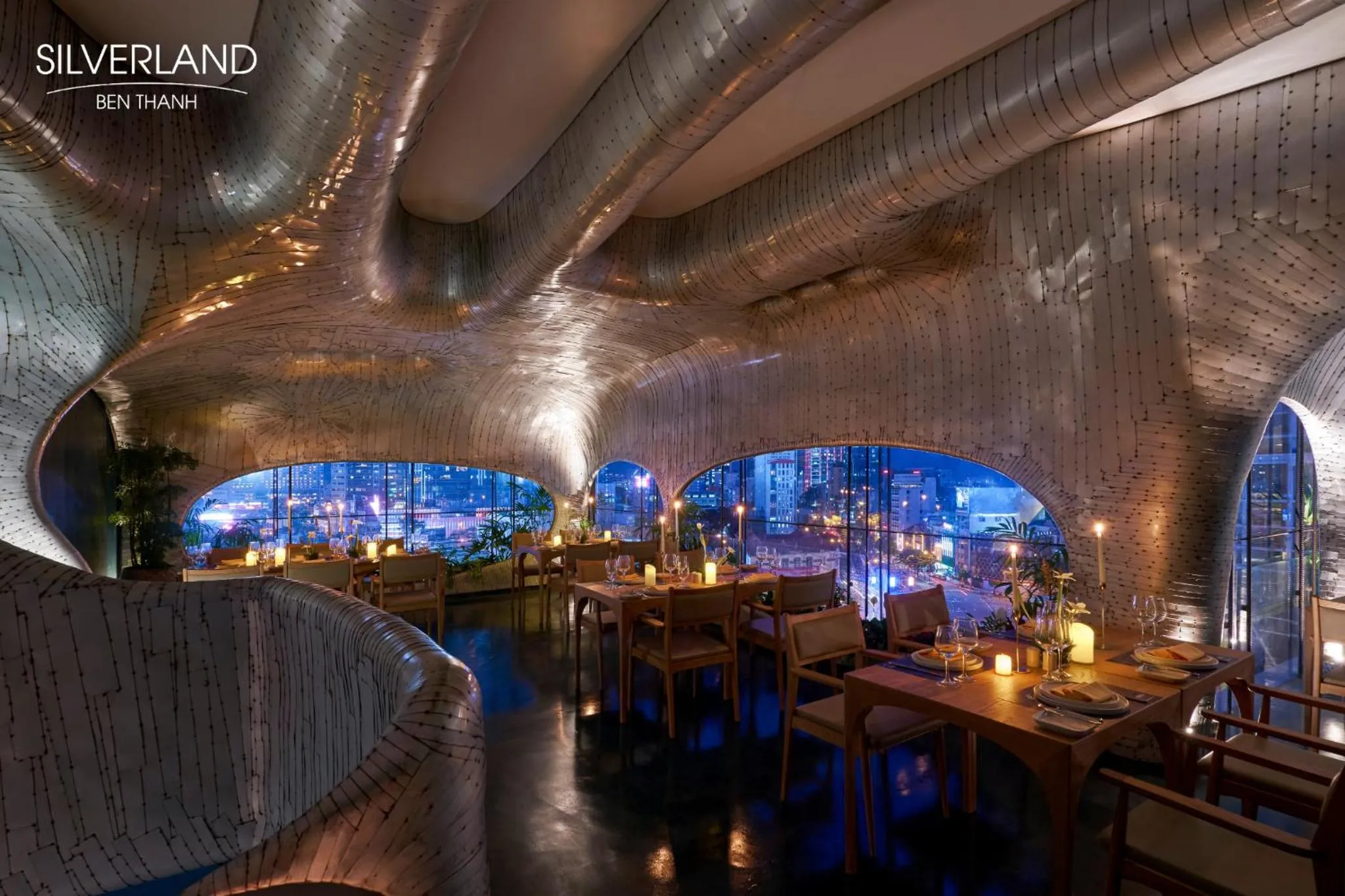 Restaurant/places to eat in Silverland Bến Thành