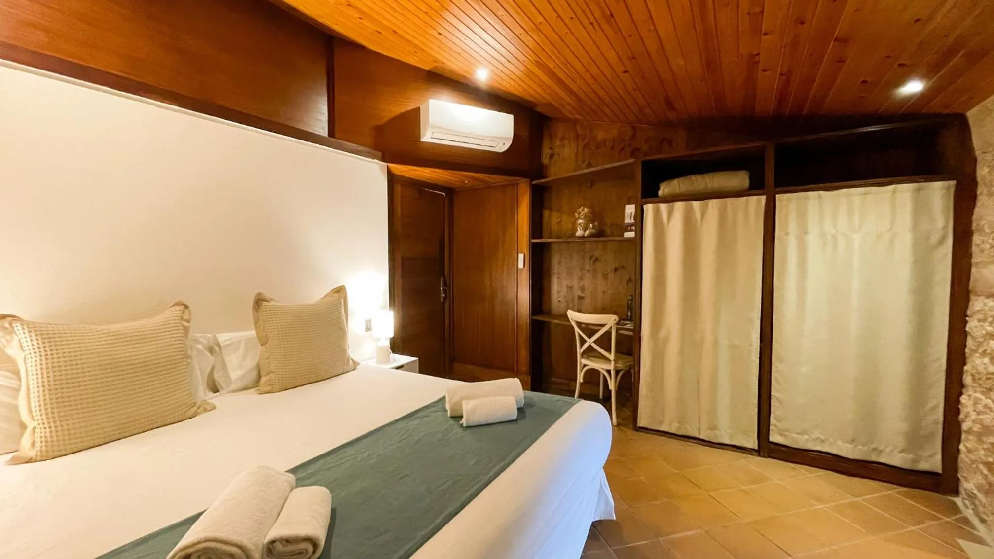 Bed in Hotel Molí de l'Escala