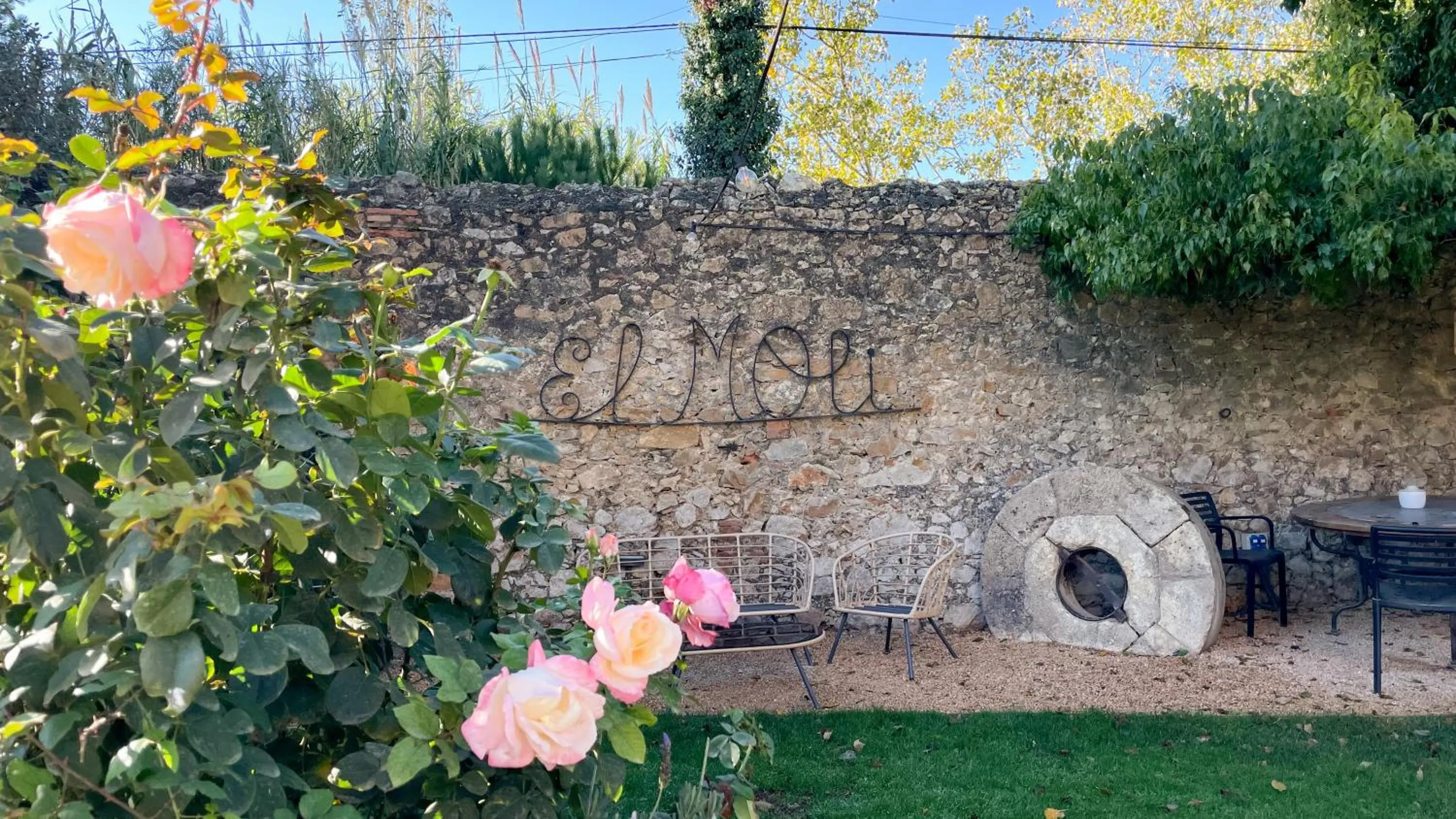 Restaurant/places to eat in Hotel Molí de l'Escala