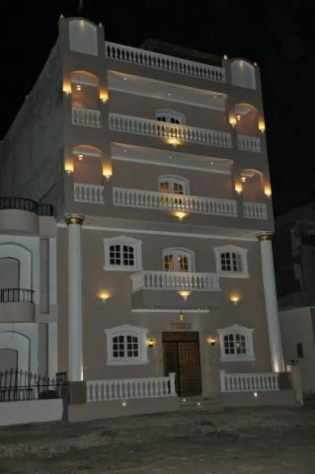 Facade/entrance in Gold Ibis Hotel