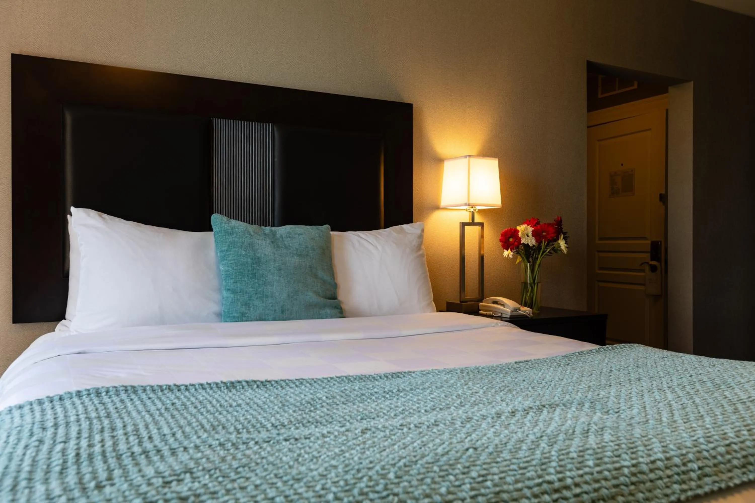 Bed in The Centennial Hotel