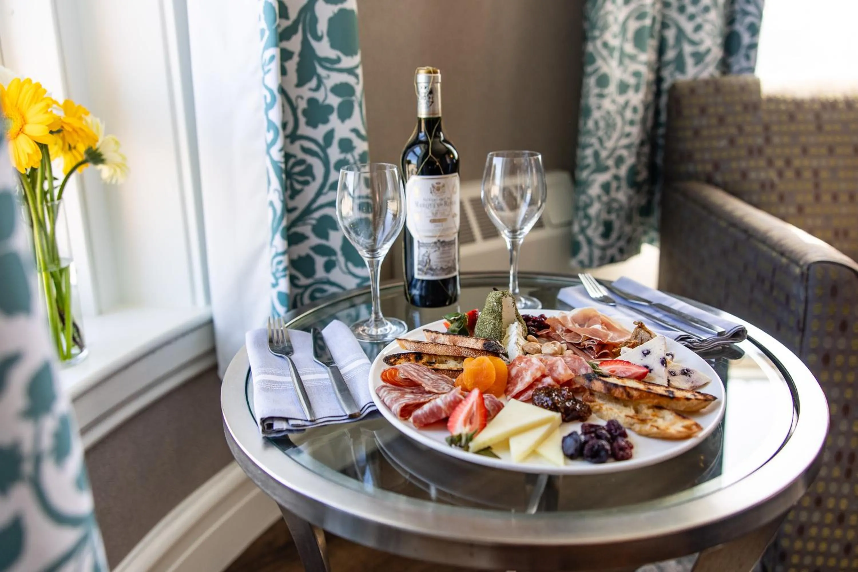 Food in The Centennial Hotel