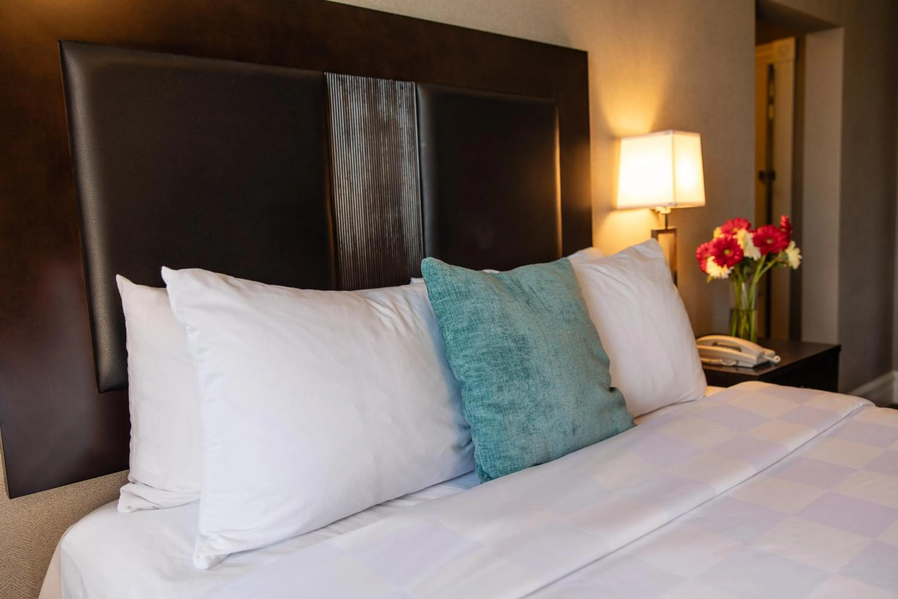 Bed in The Centennial Hotel