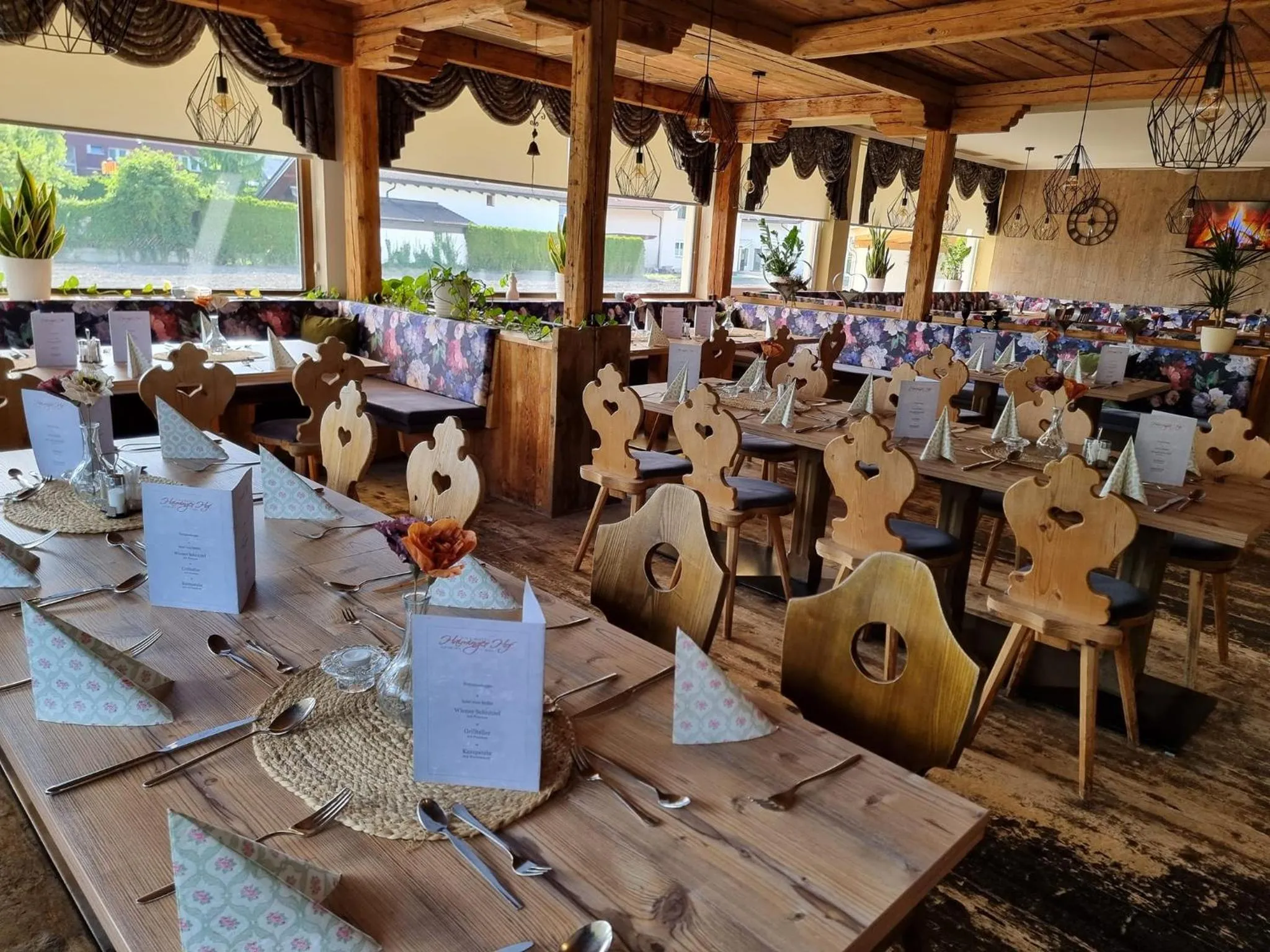 Restaurant/places to eat in Haiminger Hof