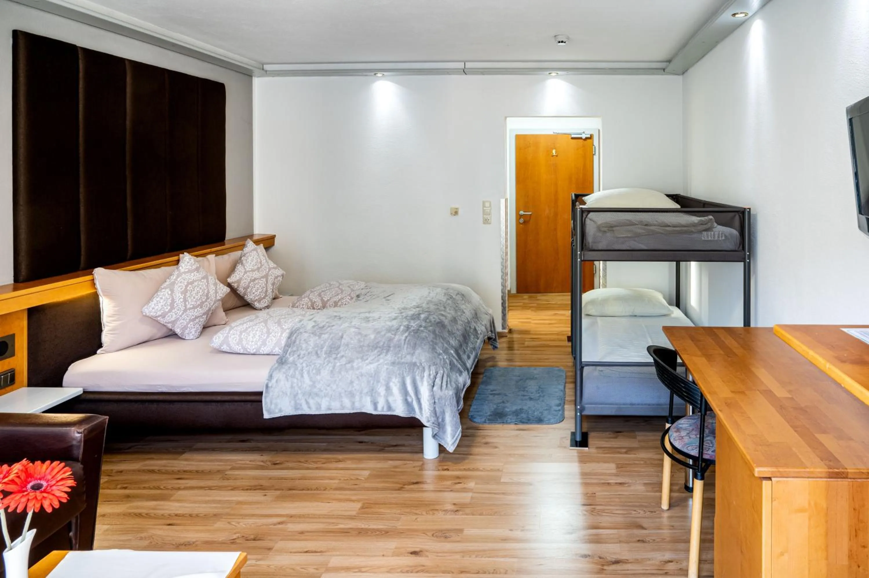 Photo of the whole room, Bed in Haiminger Hof