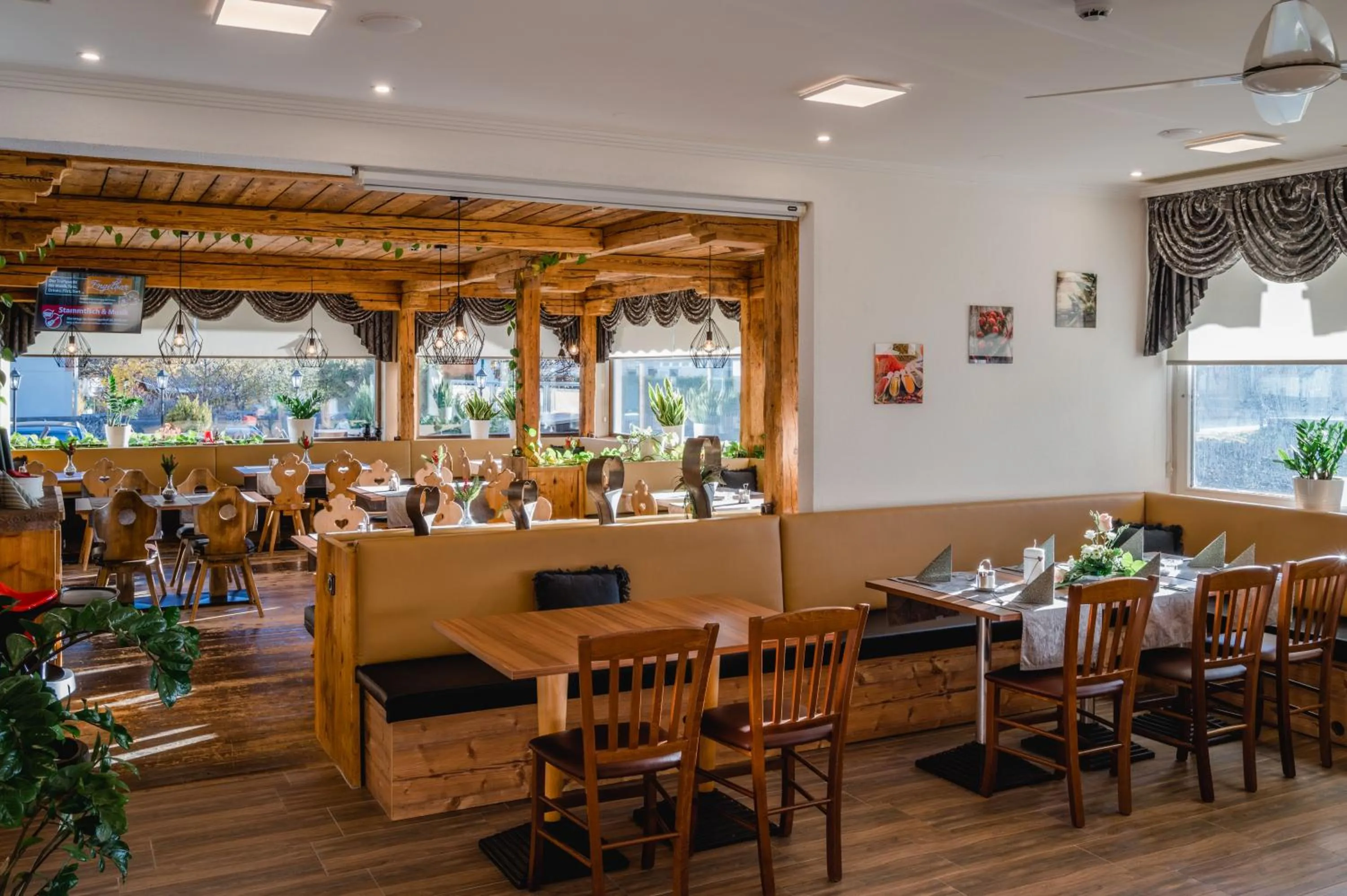 Restaurant/places to eat in Haiminger Hof