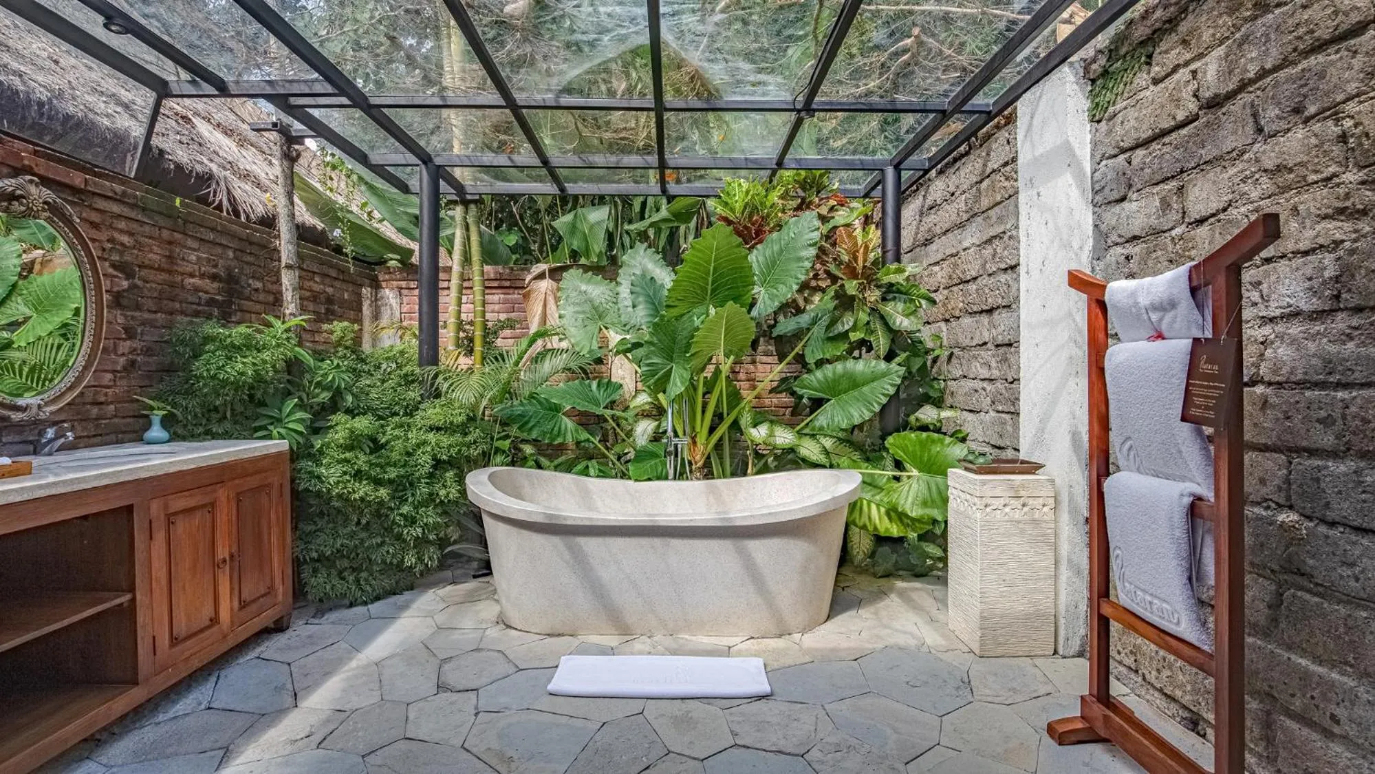 Bathroom in Villa Canggu by Plataran