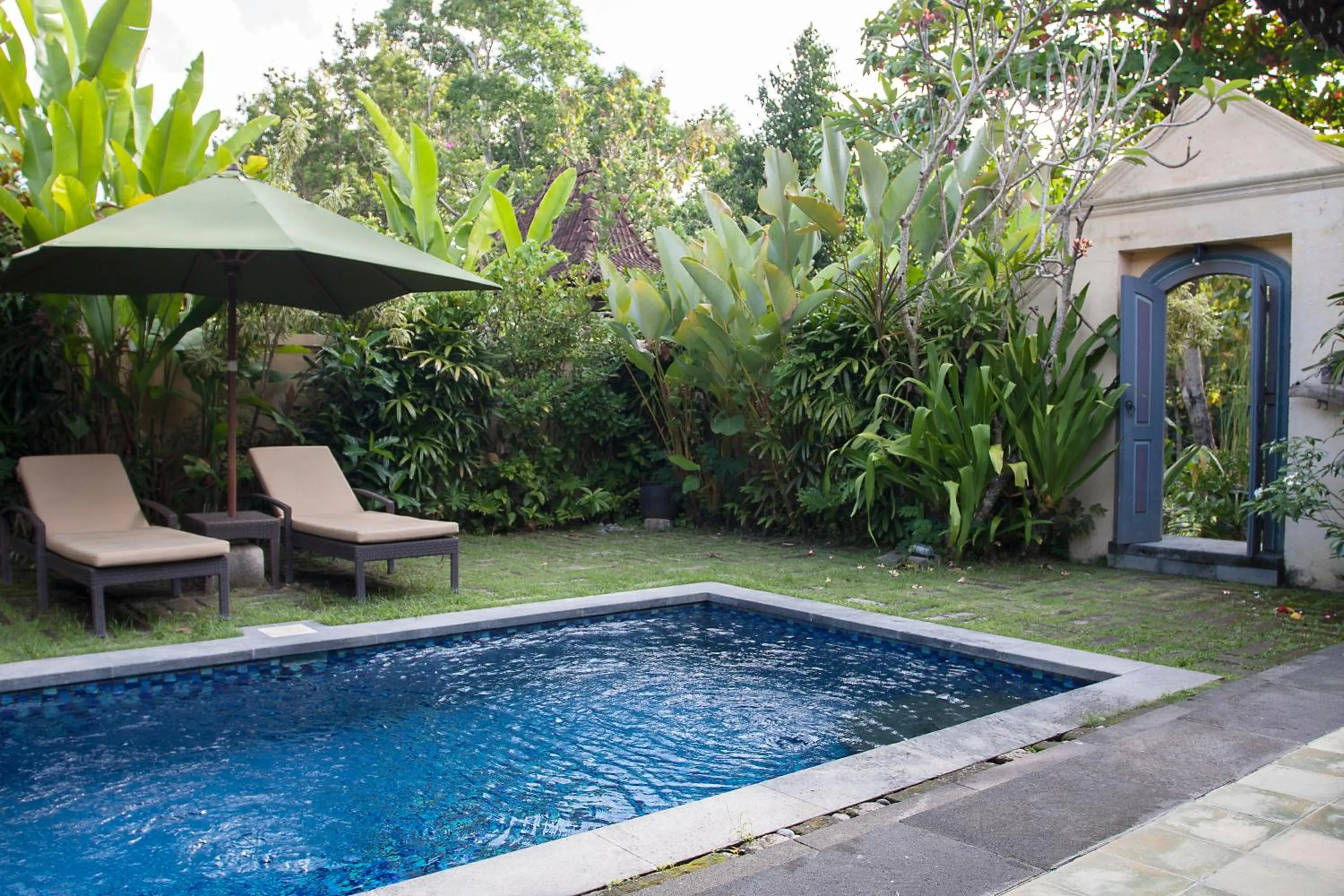 Garden view in Villa Canggu by Plataran