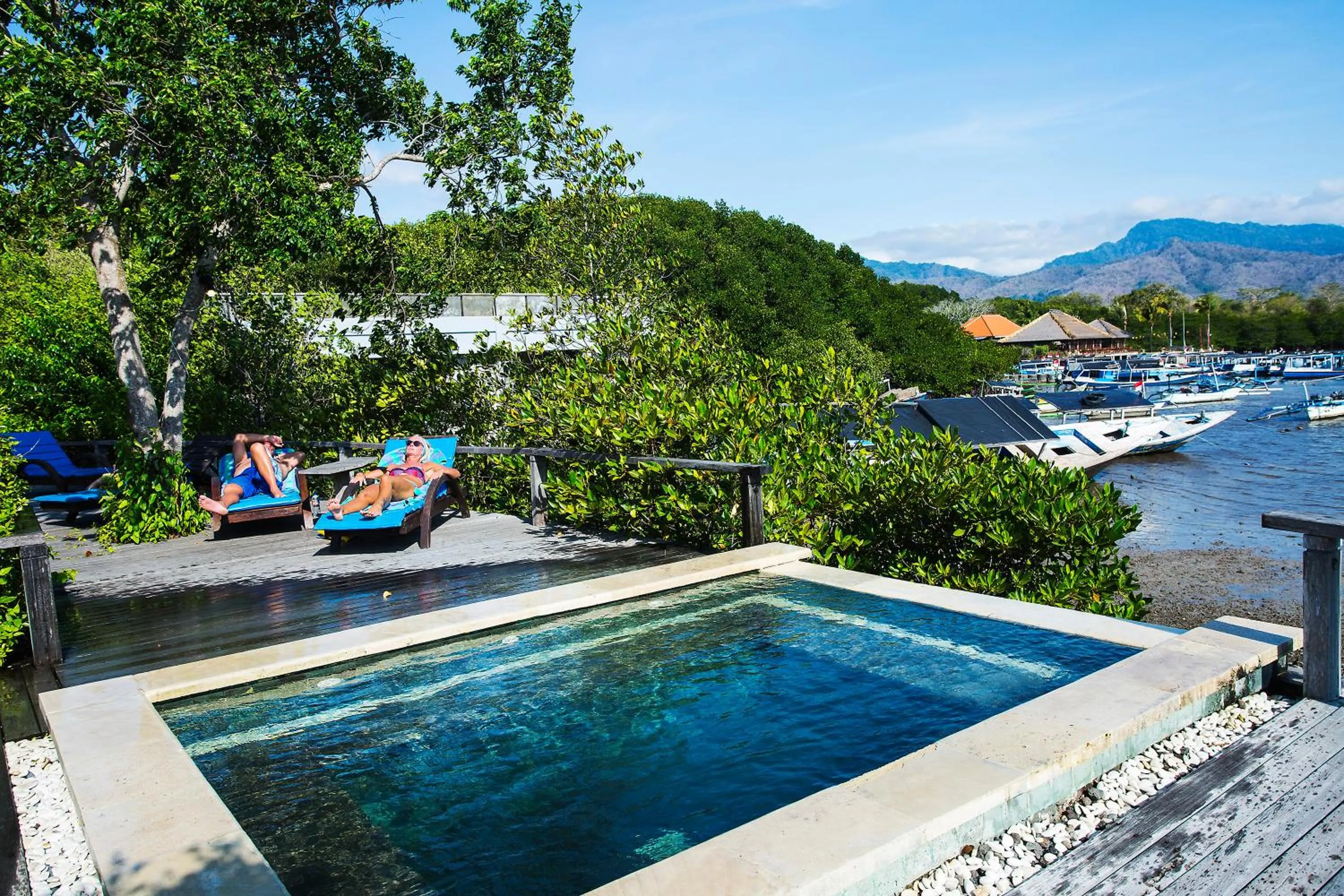 Hot Tub in Naya Gawana Resort & Spa