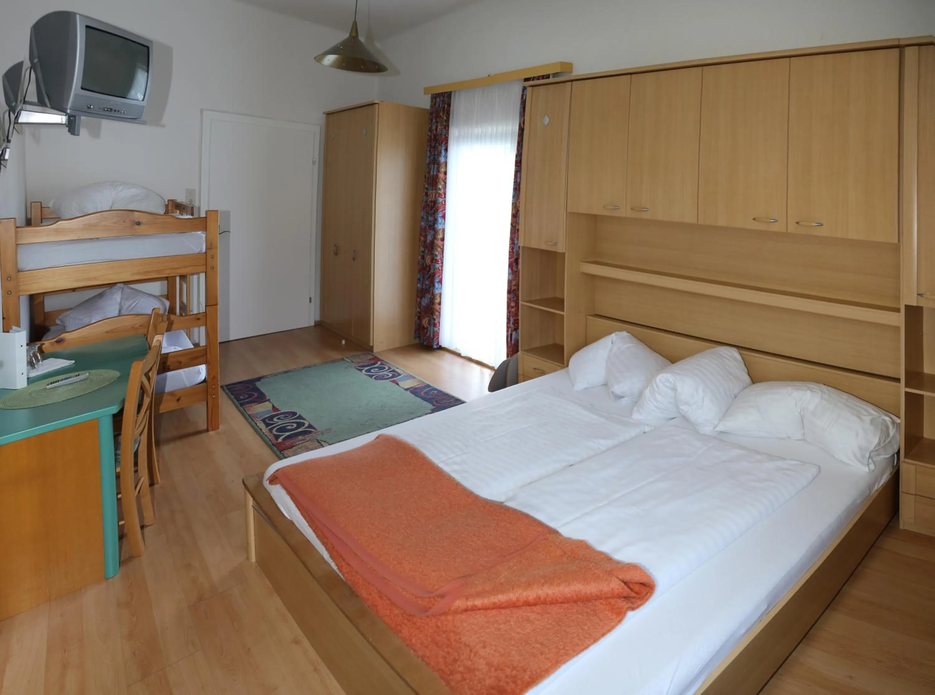 Photo of the whole room in Strandhotel Pichler