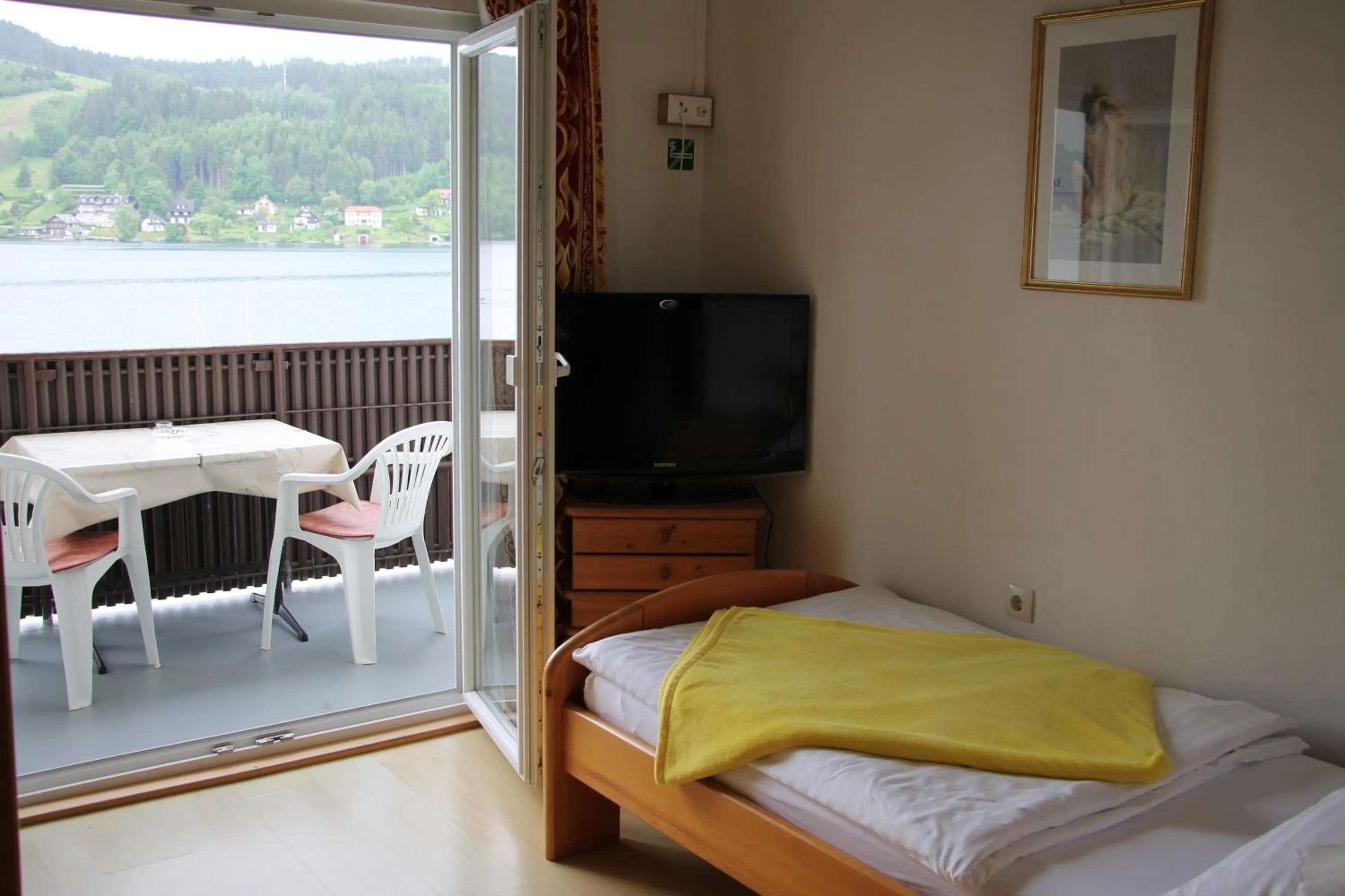 Lake view in Strandhotel Pichler