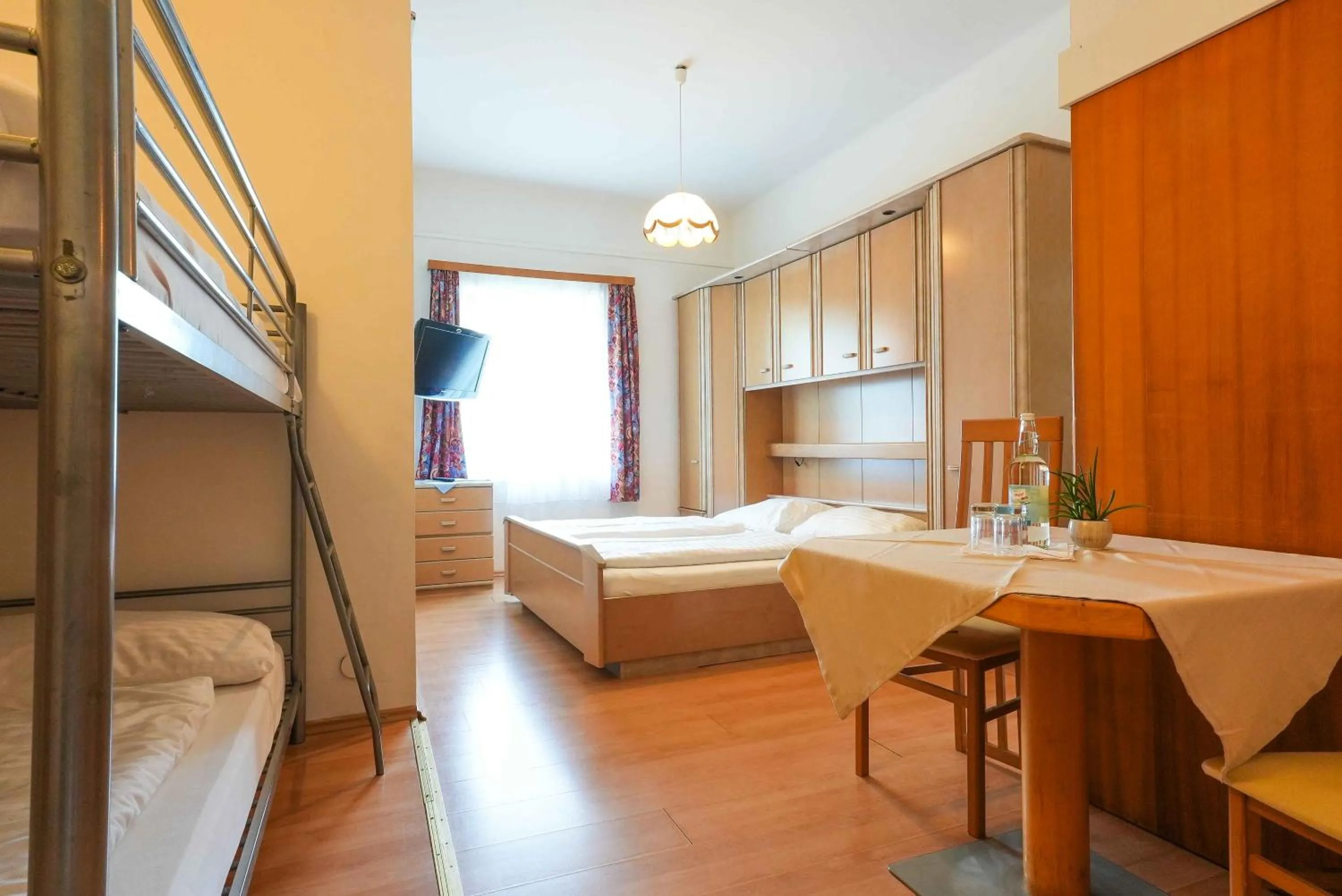 Photo of the whole room in Strandhotel Pichler