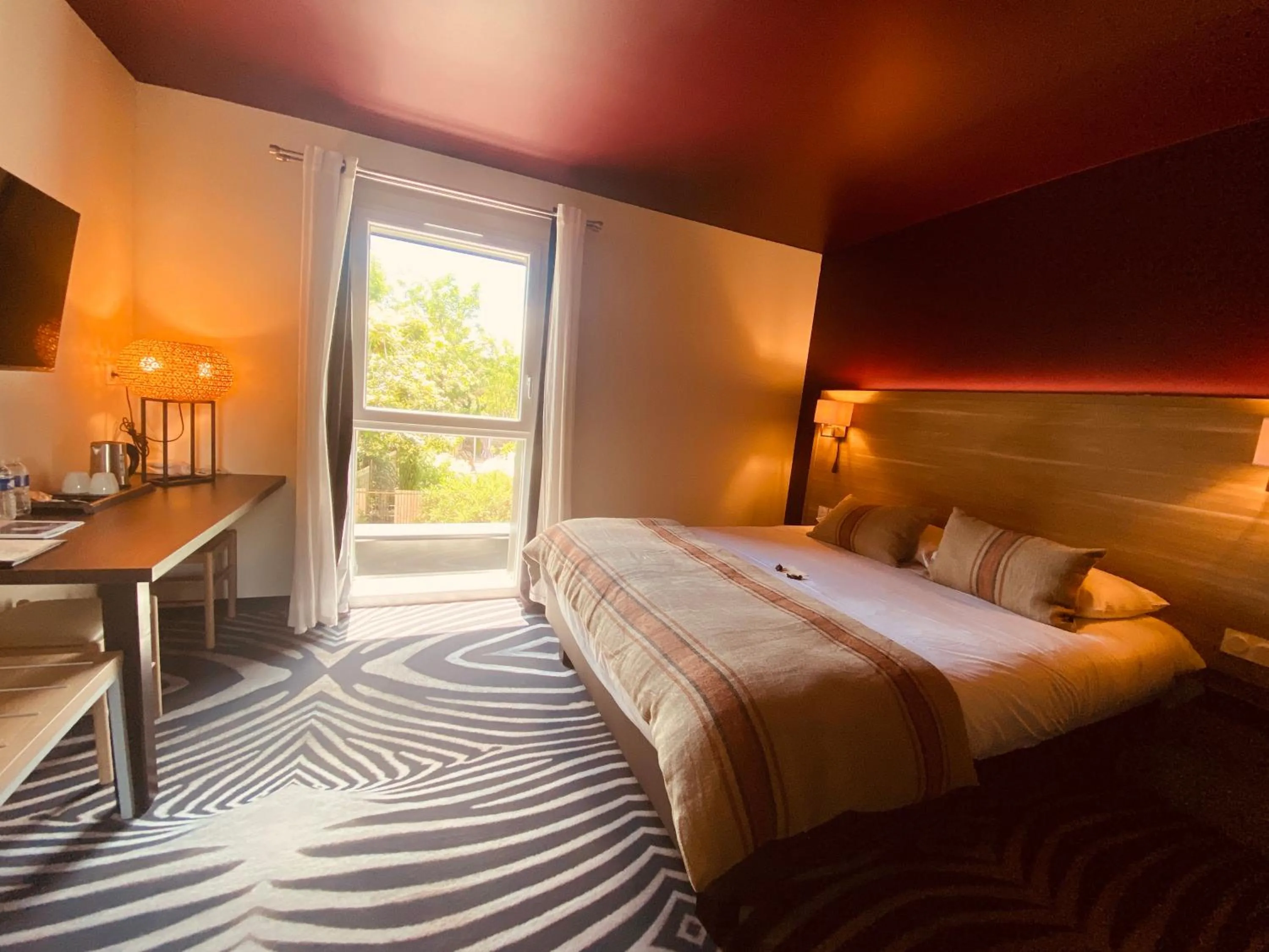 Property building, Bed in Hôtel Restaurant Le Relais des Gourmands