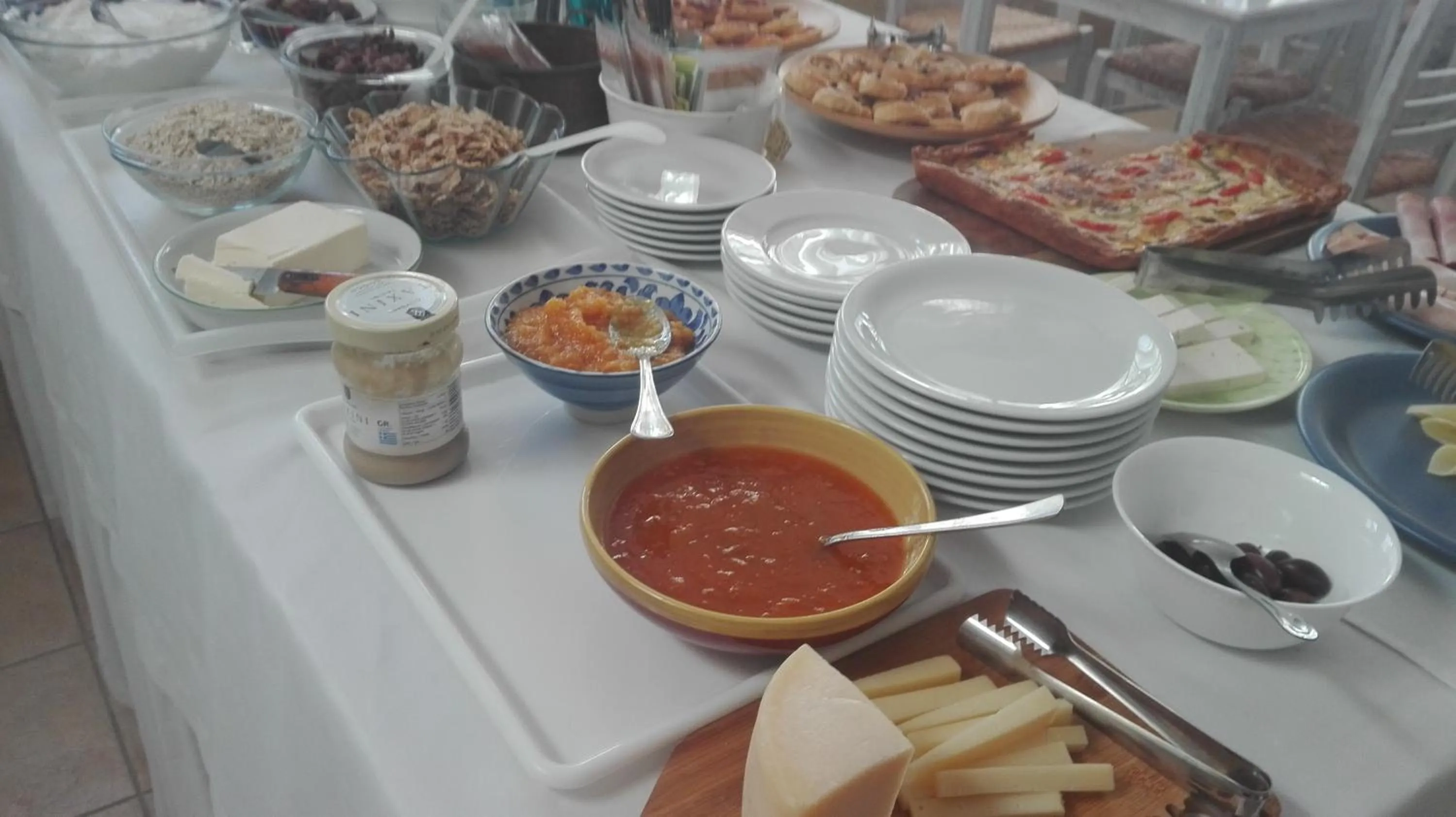 Buffet breakfast in Londos Hotel