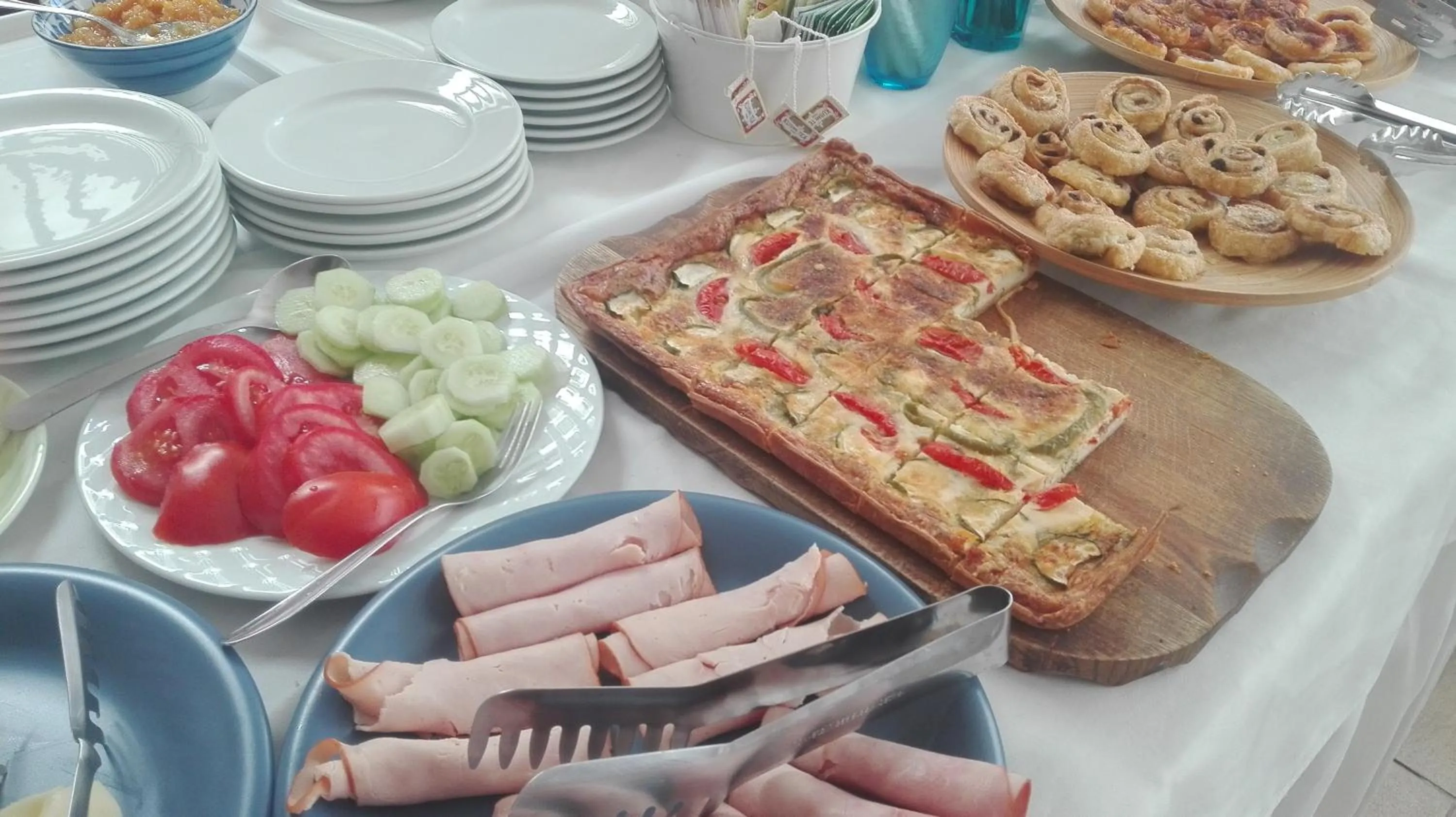 Buffet breakfast in Londos Hotel