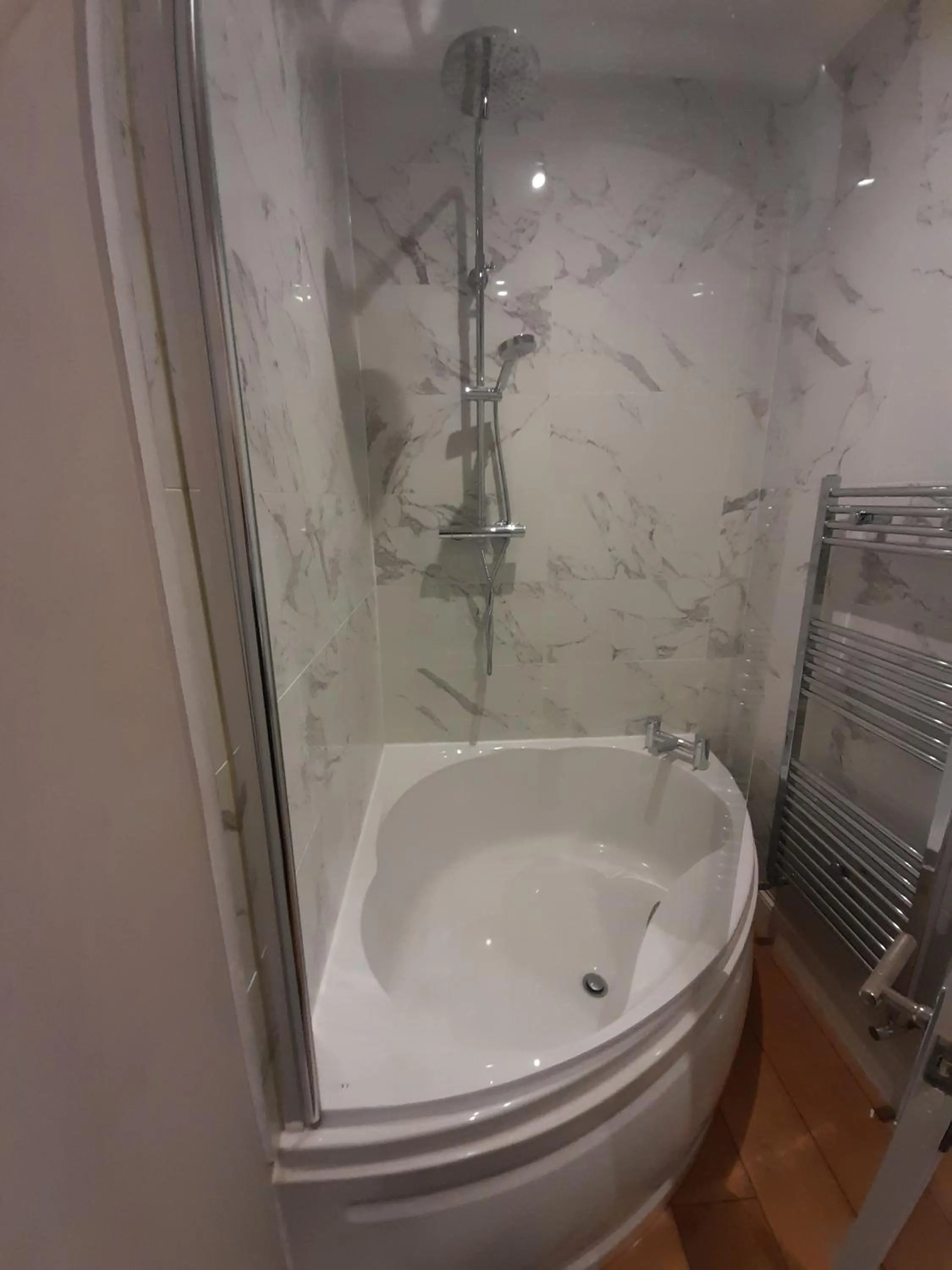 Bathroom in Sunny Nest