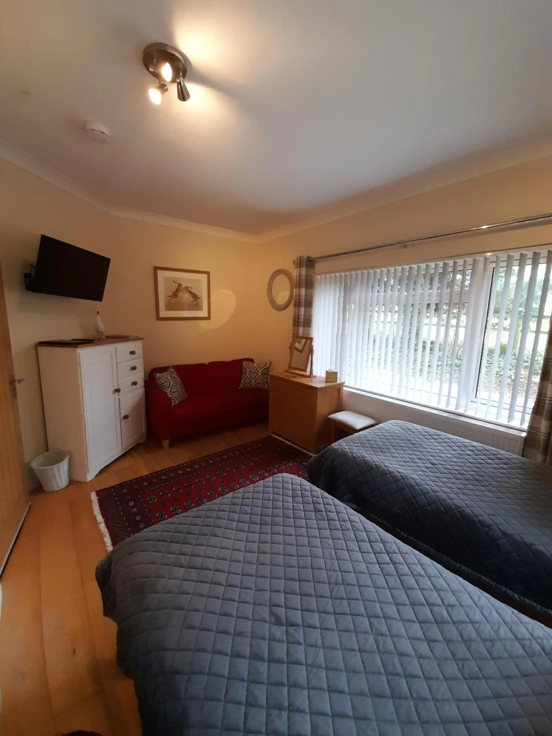 Bedroom, Bed in Sunny Nest