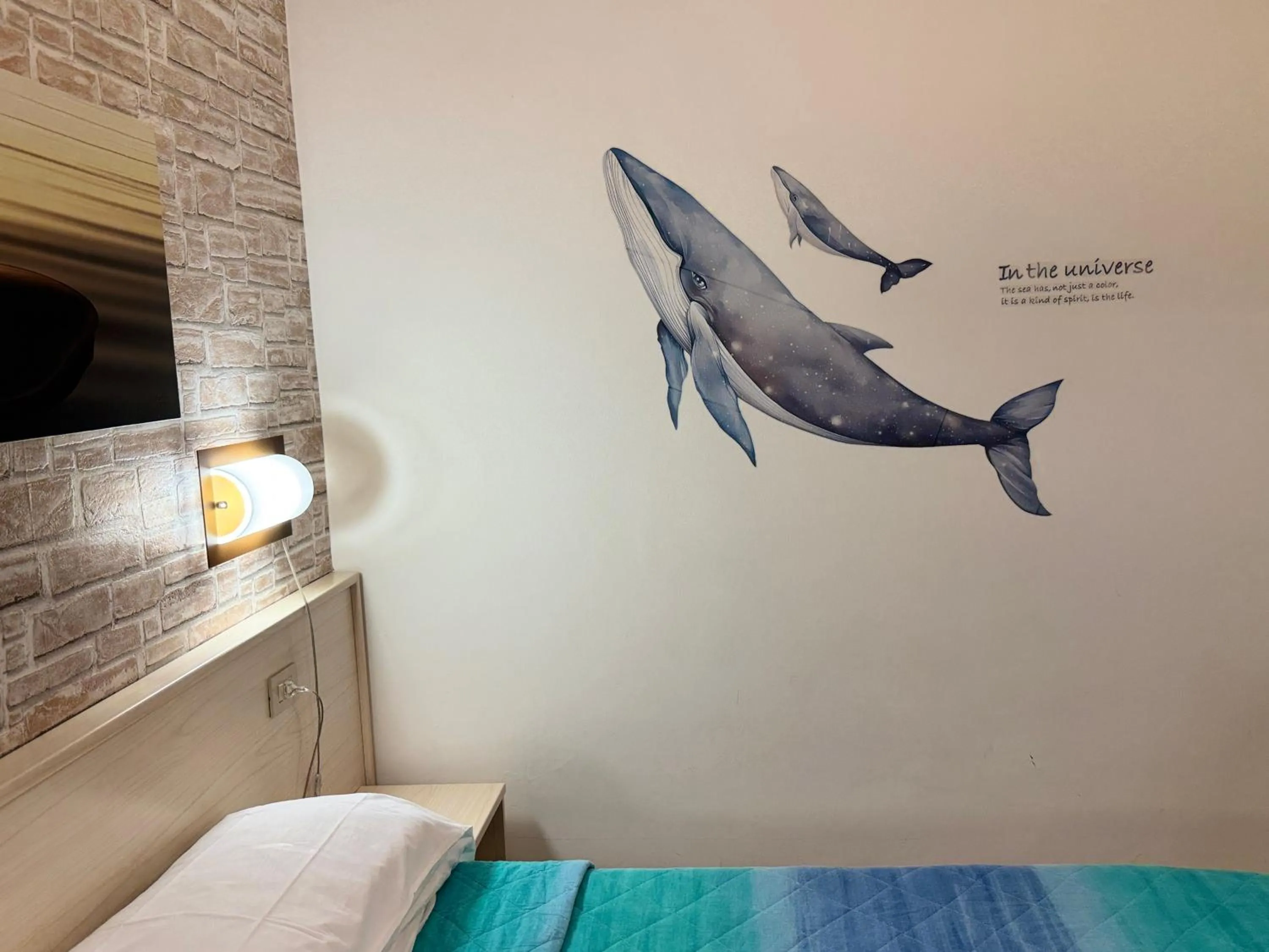 Decorative detail, Bed in Regina Urban Beach Hotel