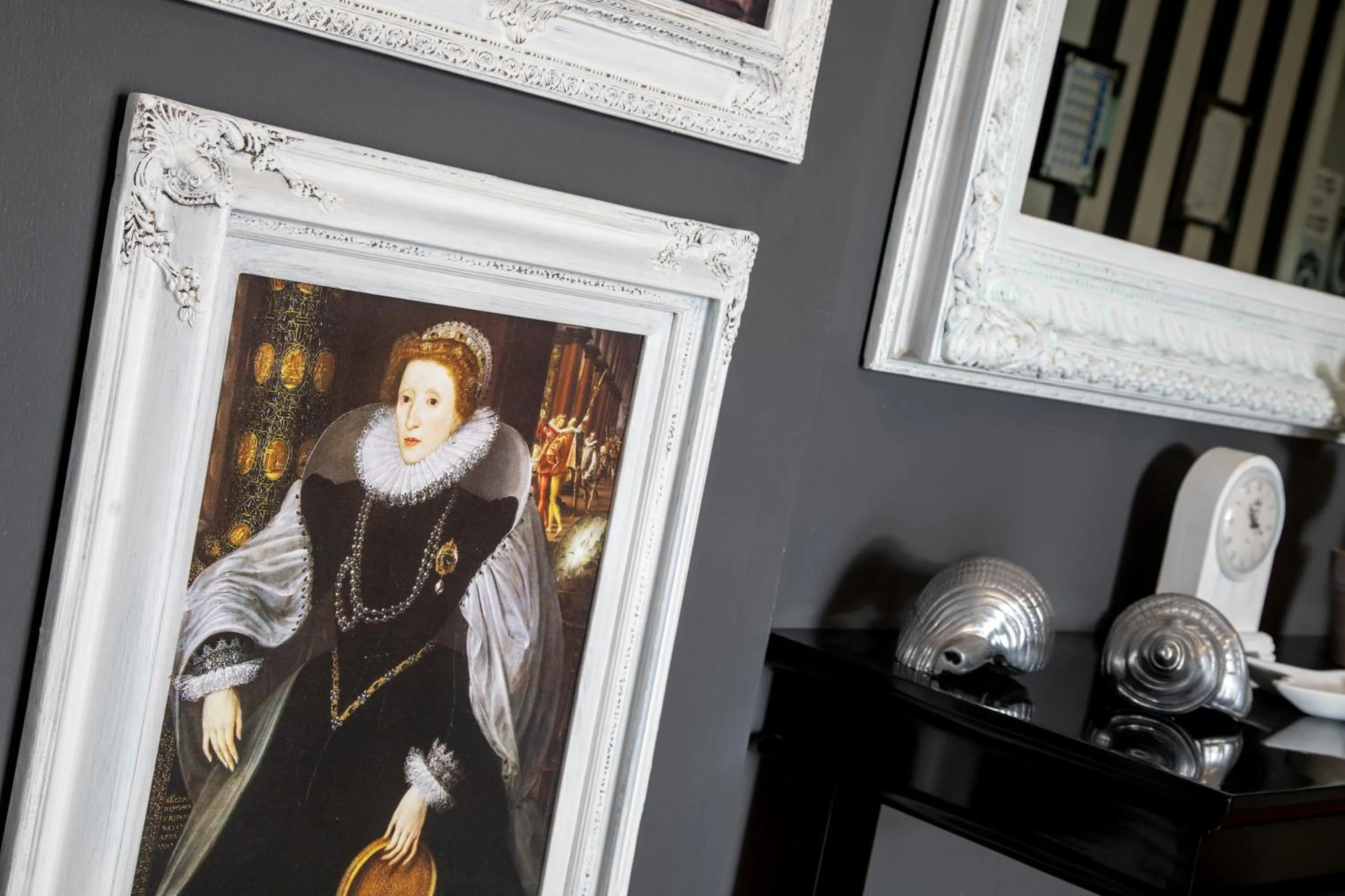 Decorative detail in Regina Urban Beach Hotel