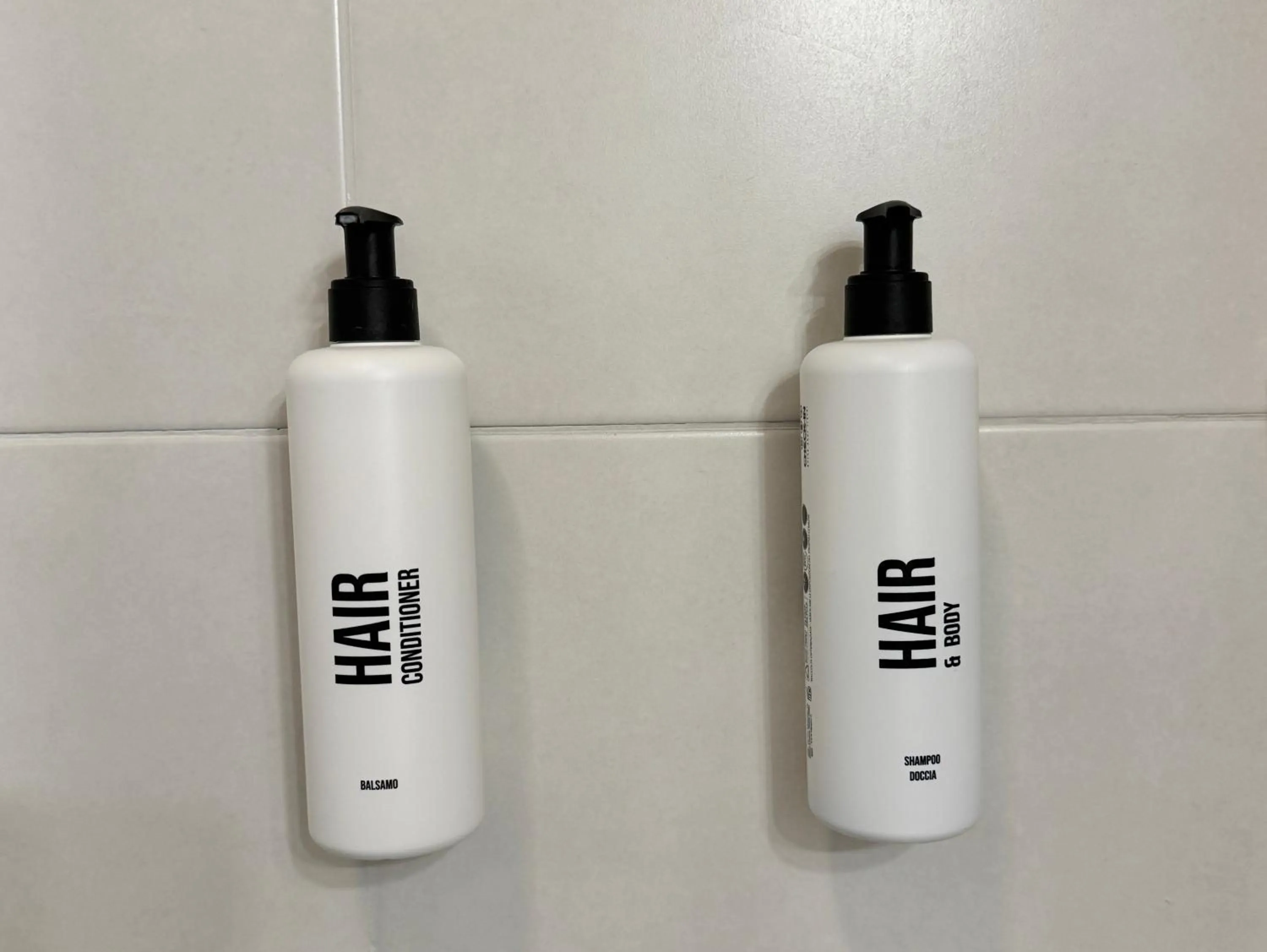 Shower in Regina Urban Beach Hotel