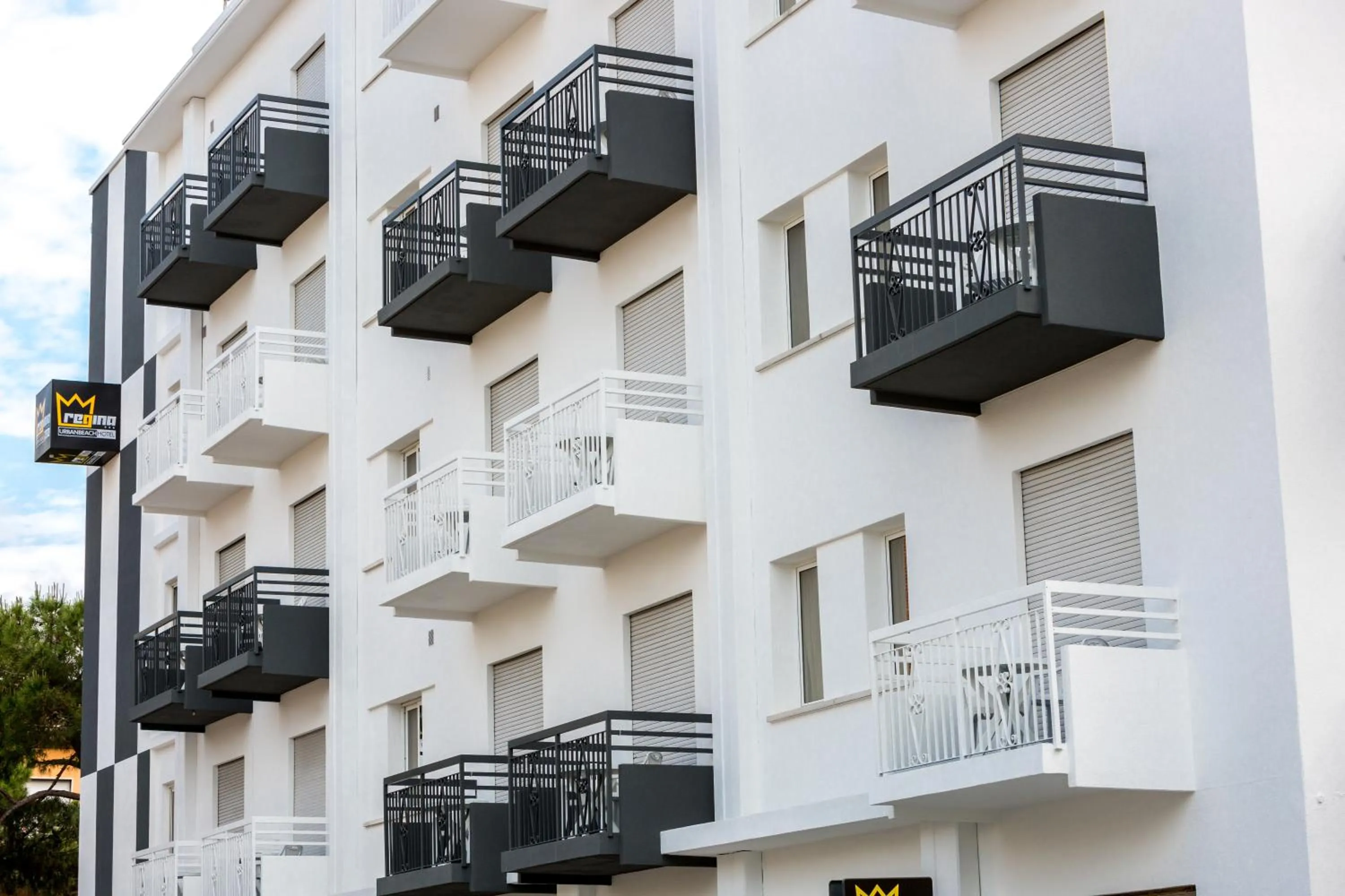 Property building in Regina Urban Beach Hotel