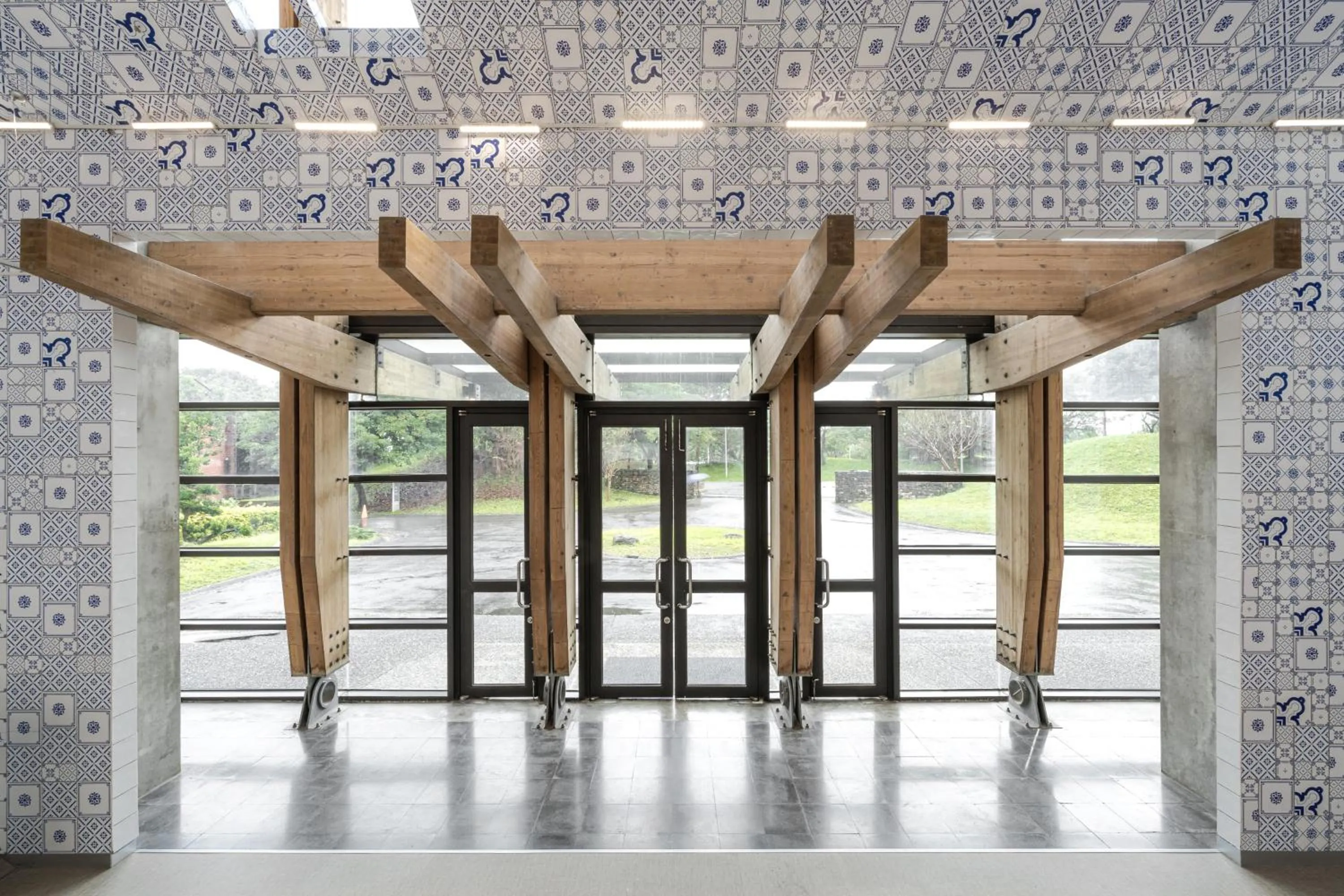 Facade/entrance in The Moment Hotel Yilan by Lakeshore