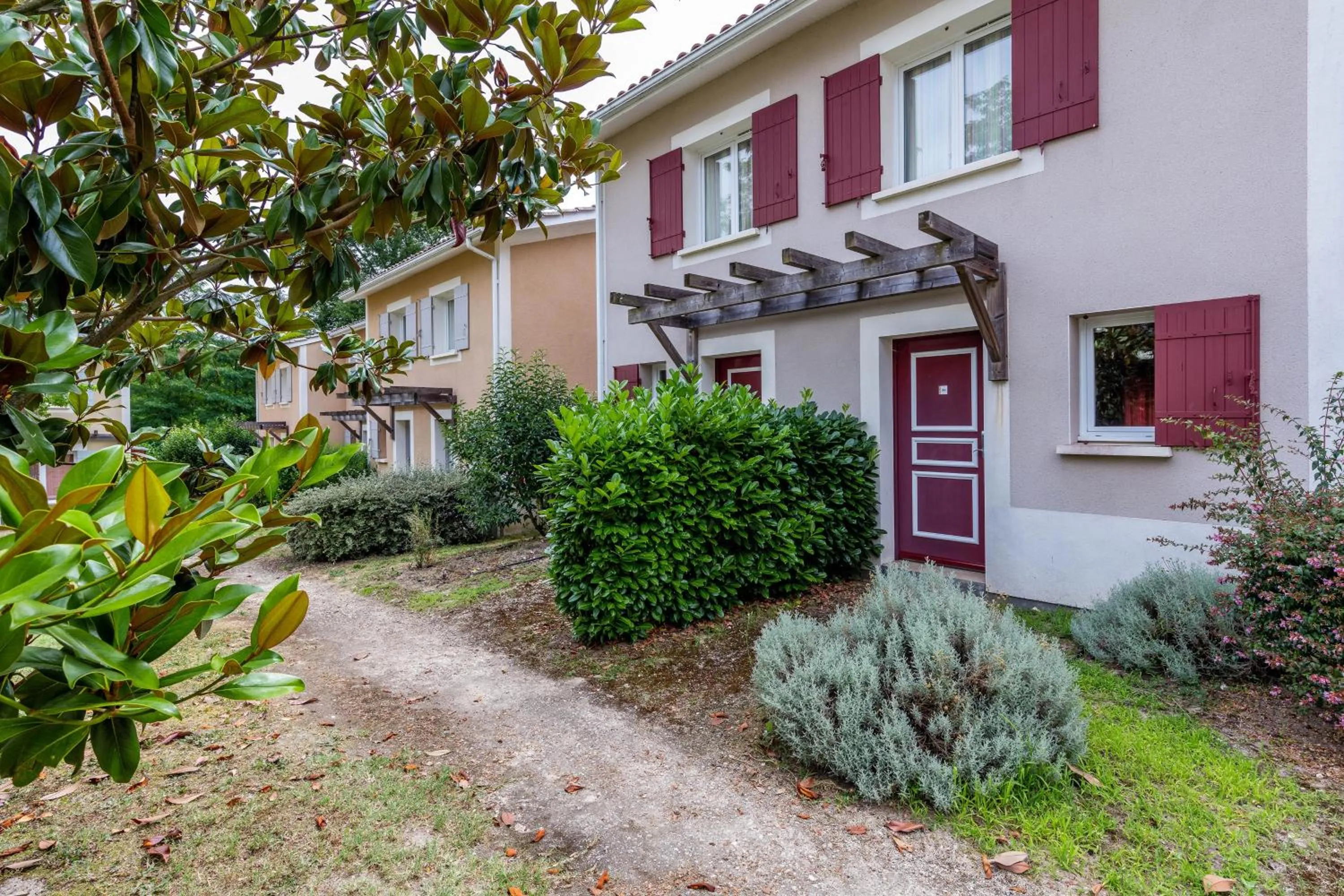 Facade/entrance in Vacancéole - Le Domaine du Golf d'Albret