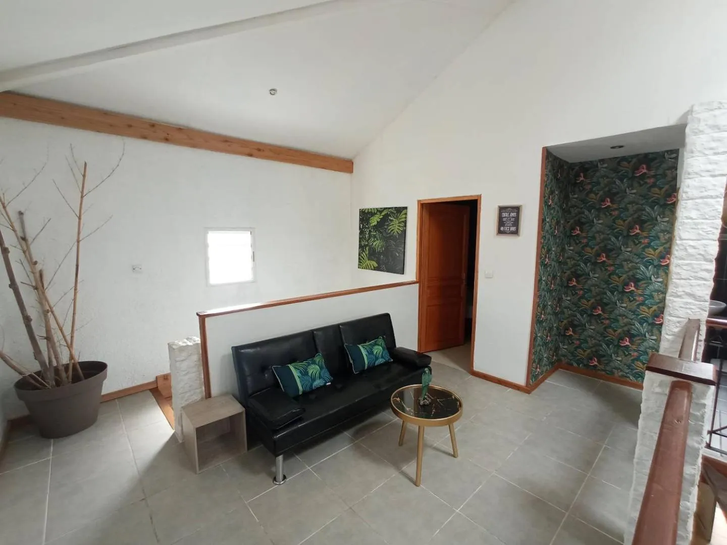 Seating Area in La Villa du Bassin