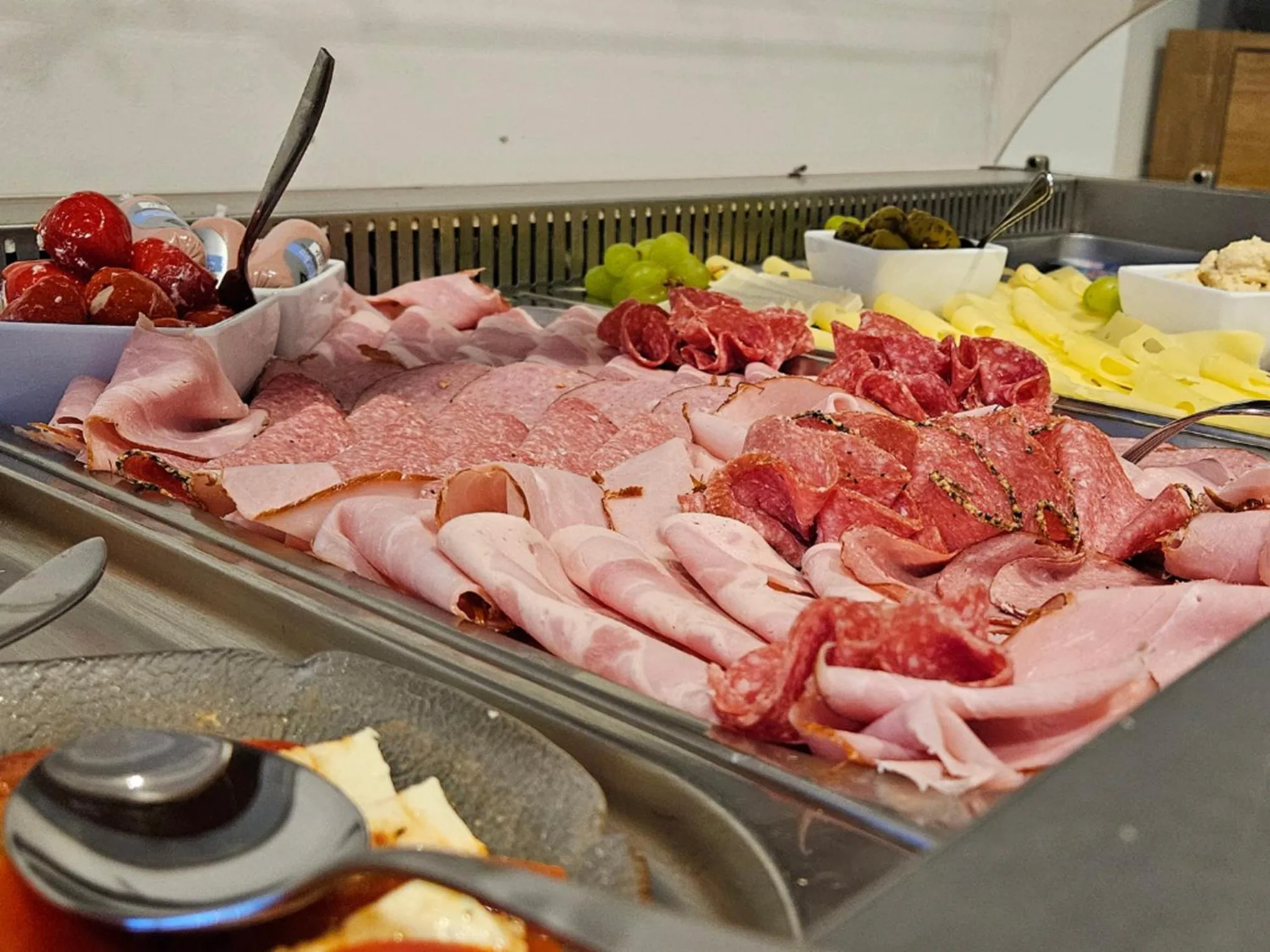 Buffet breakfast in Hotel Hirsch Günzburg