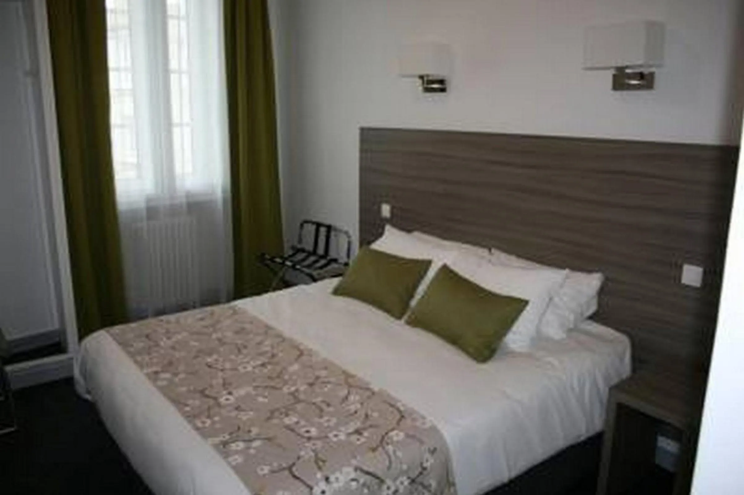 Photo of the whole room, Bed in Hôtel Atlantic