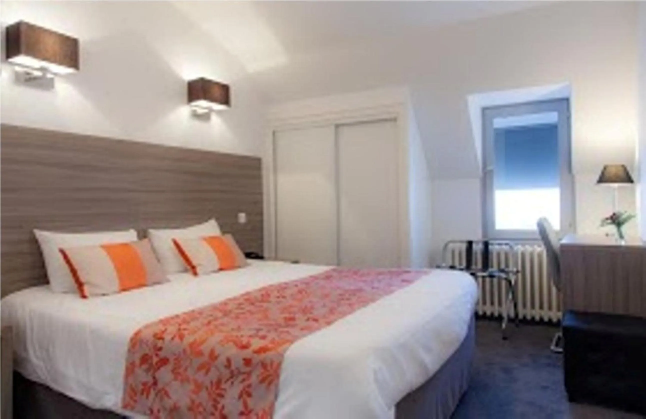 Photo of the whole room, Bed in Hôtel Atlantic