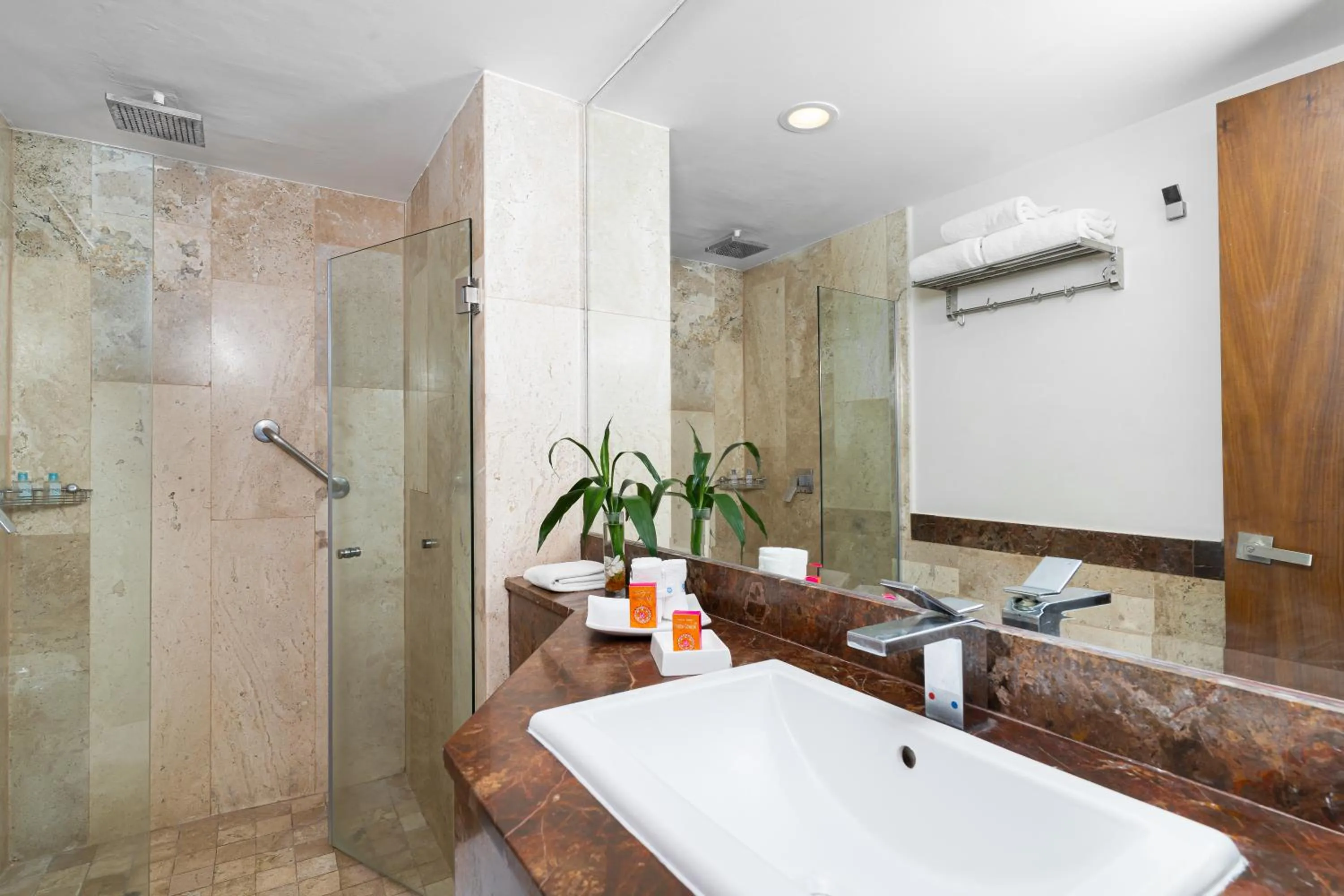 Shower in Krystal Grand Los Cabos - All Inclusive