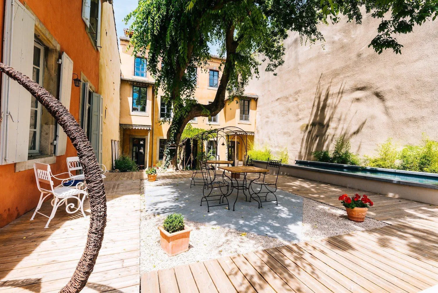 Patio in B&B Les chambres d'Aimé