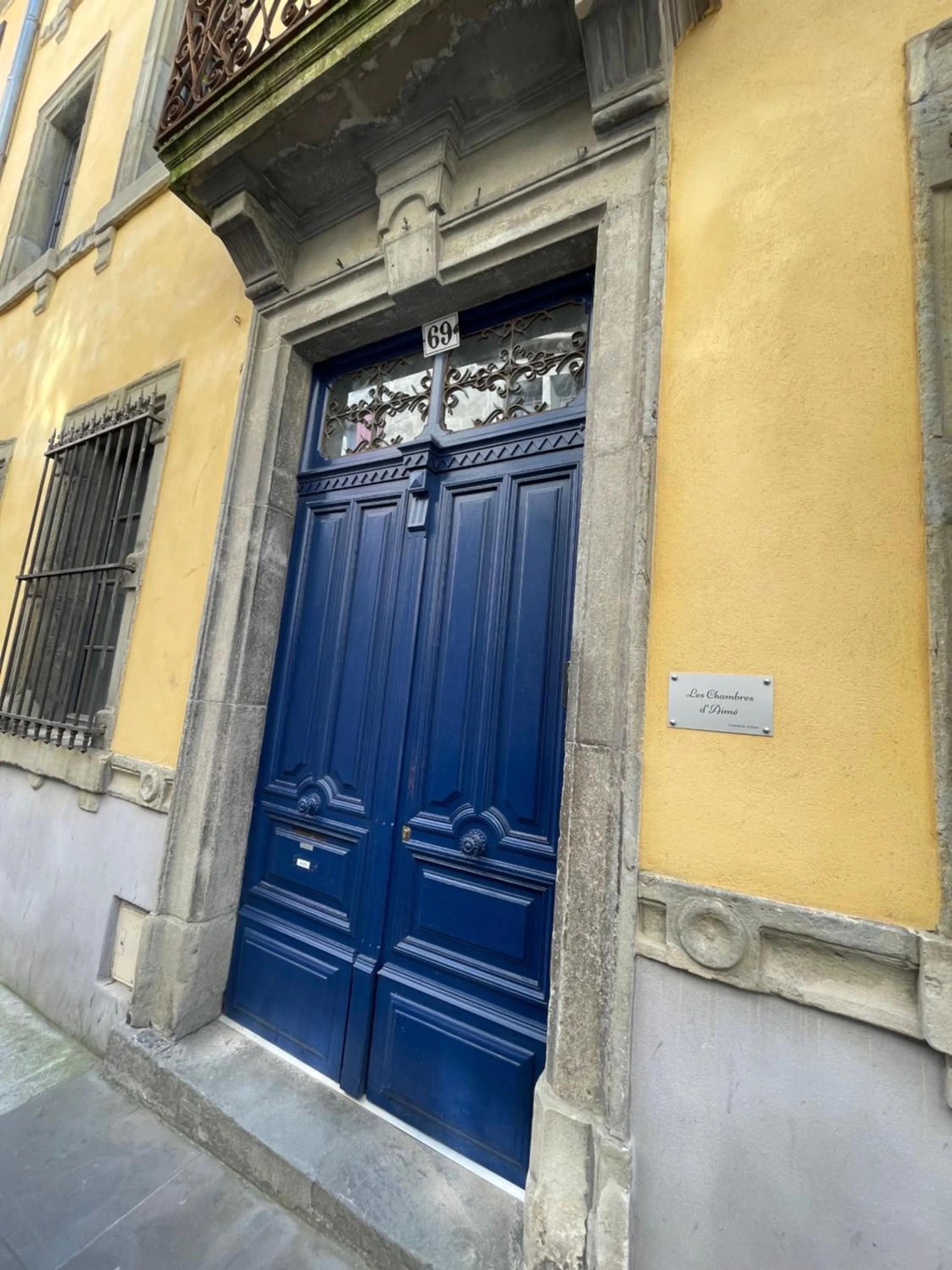 Facade/entrance in B&B Les chambres d'Aimé