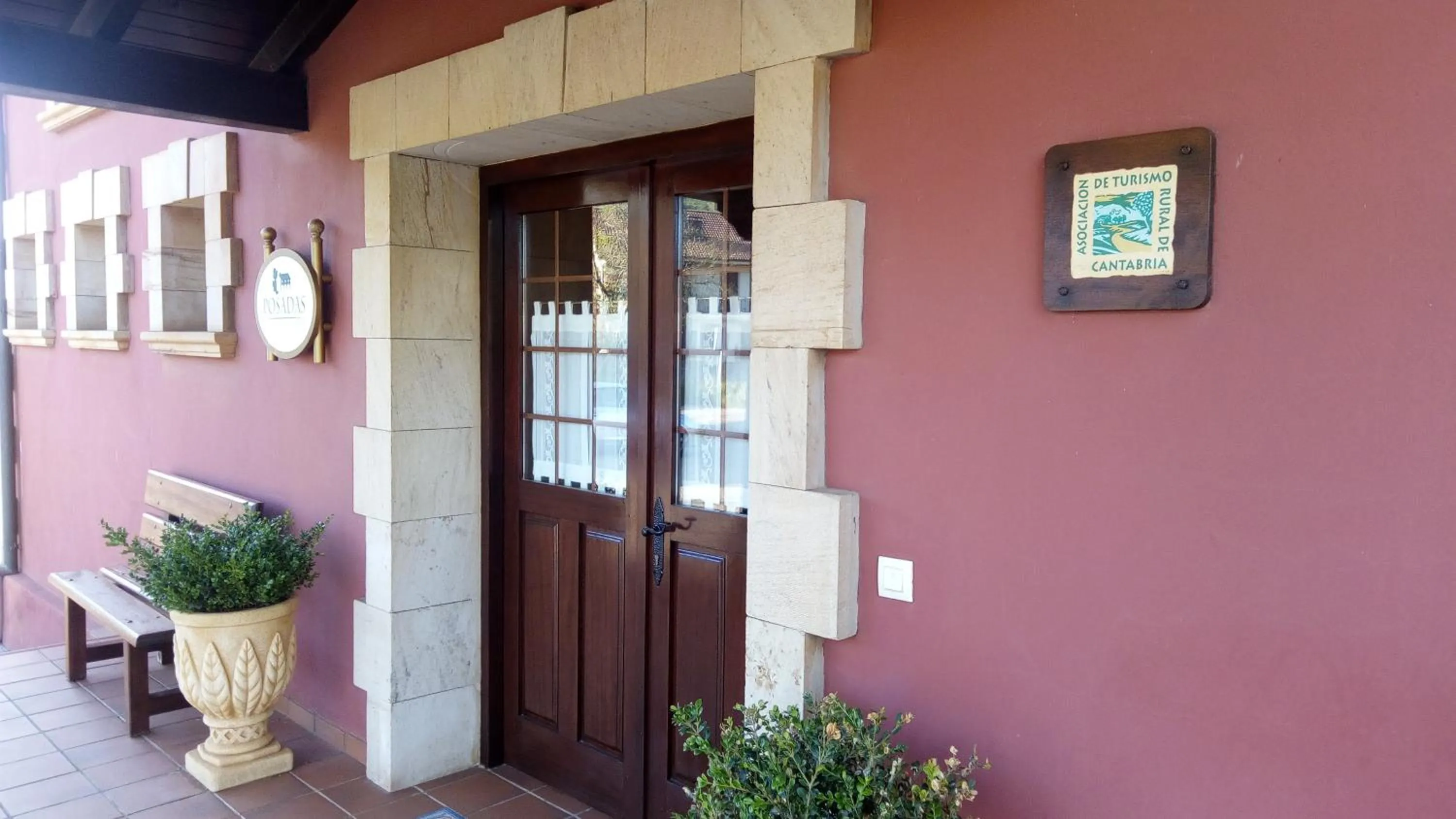 Property building in Posada Mediavia