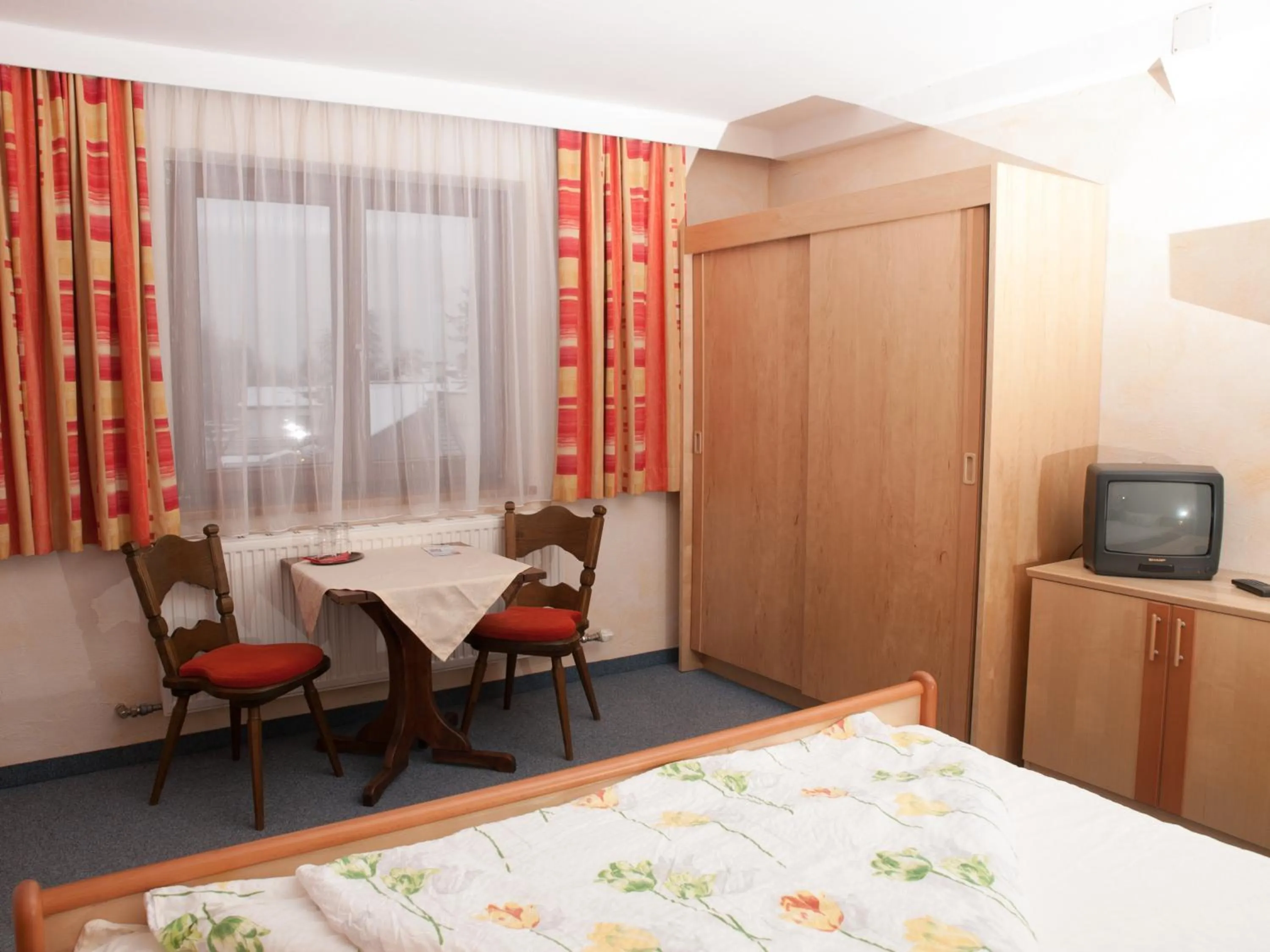 Bed in Pension Handle