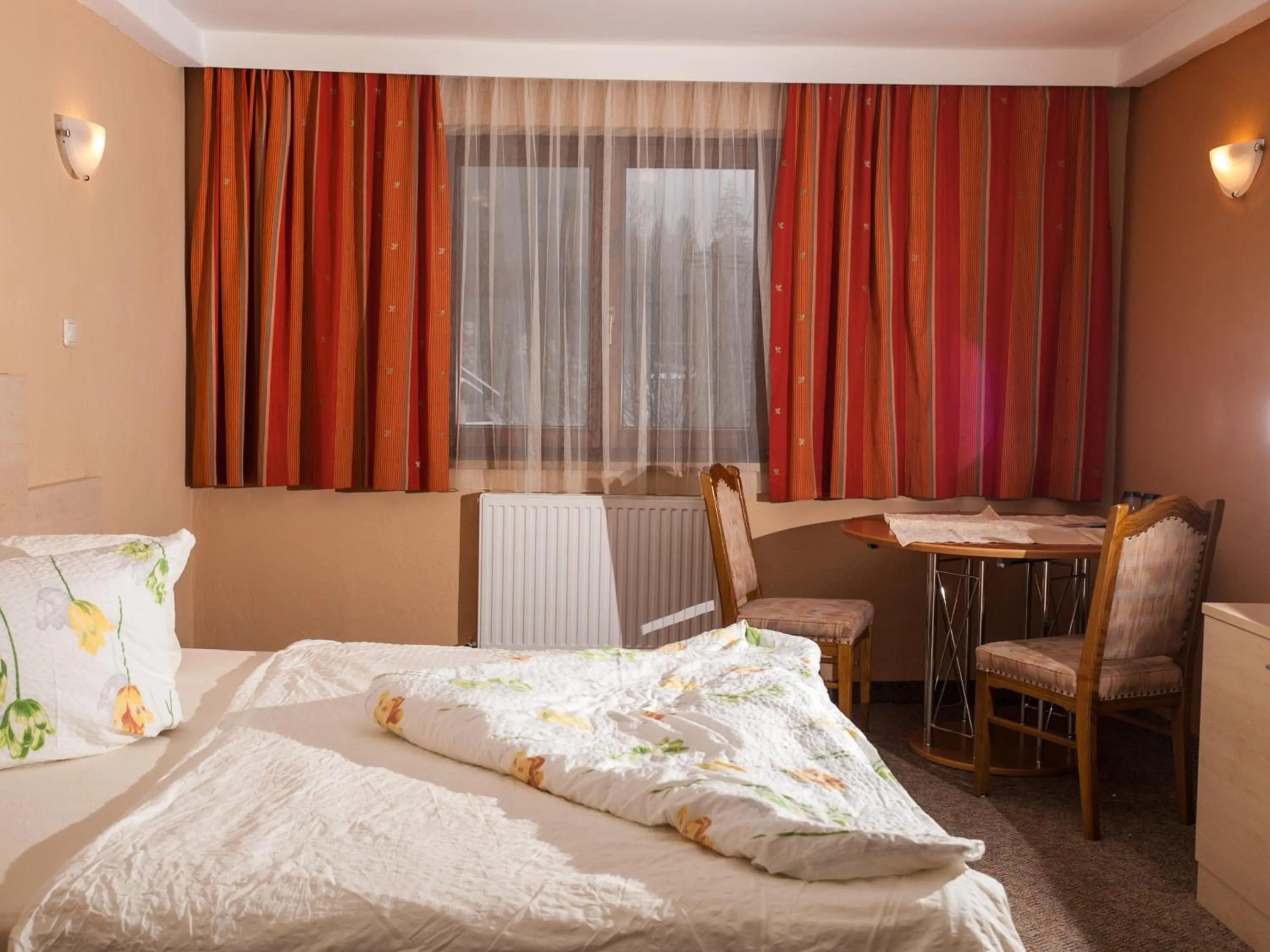 Bed in Pension Handle