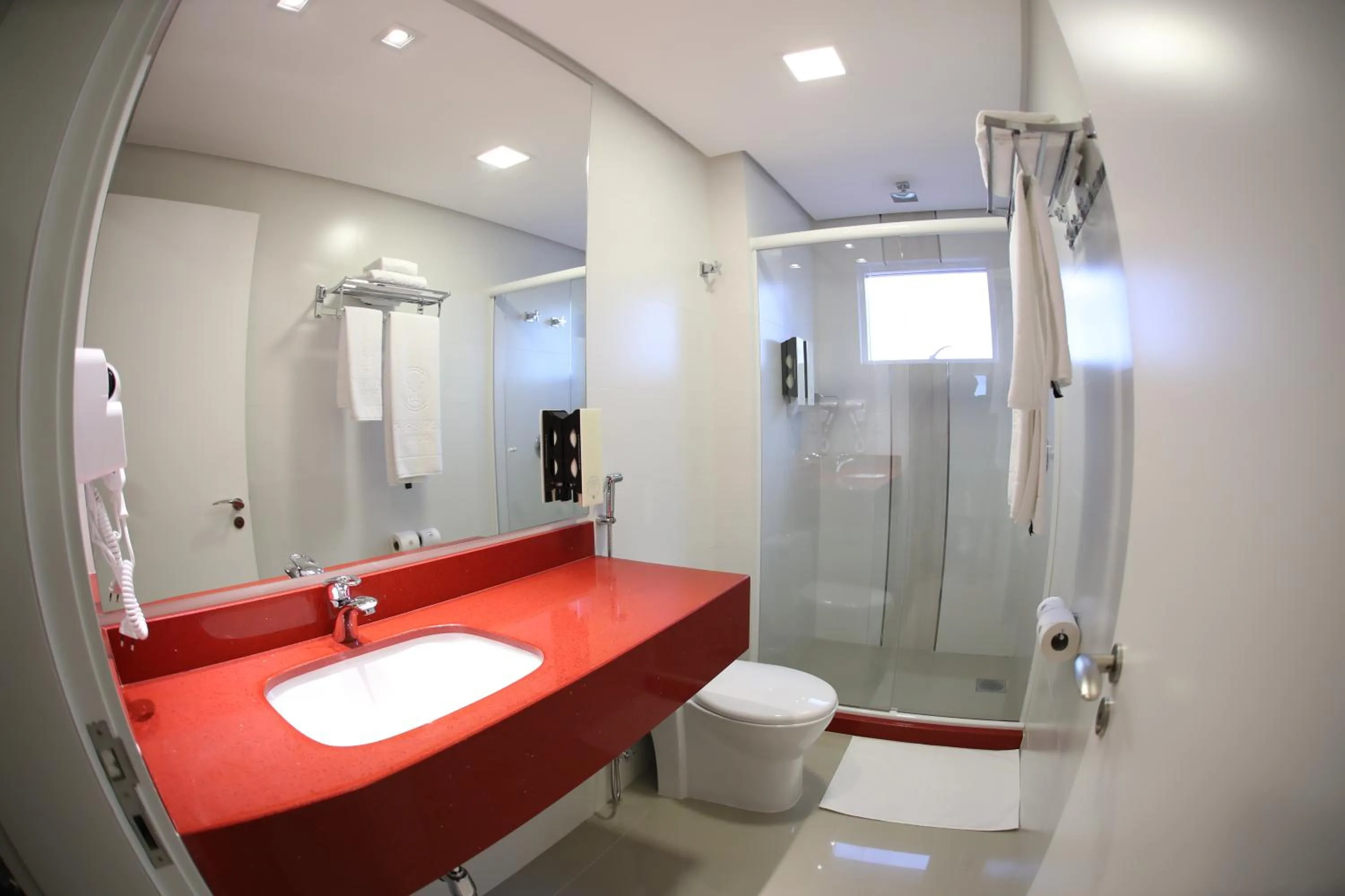 Bathroom in Holiday & Business Hotel - Em frente ao Centro de Eventos e Arena Conda