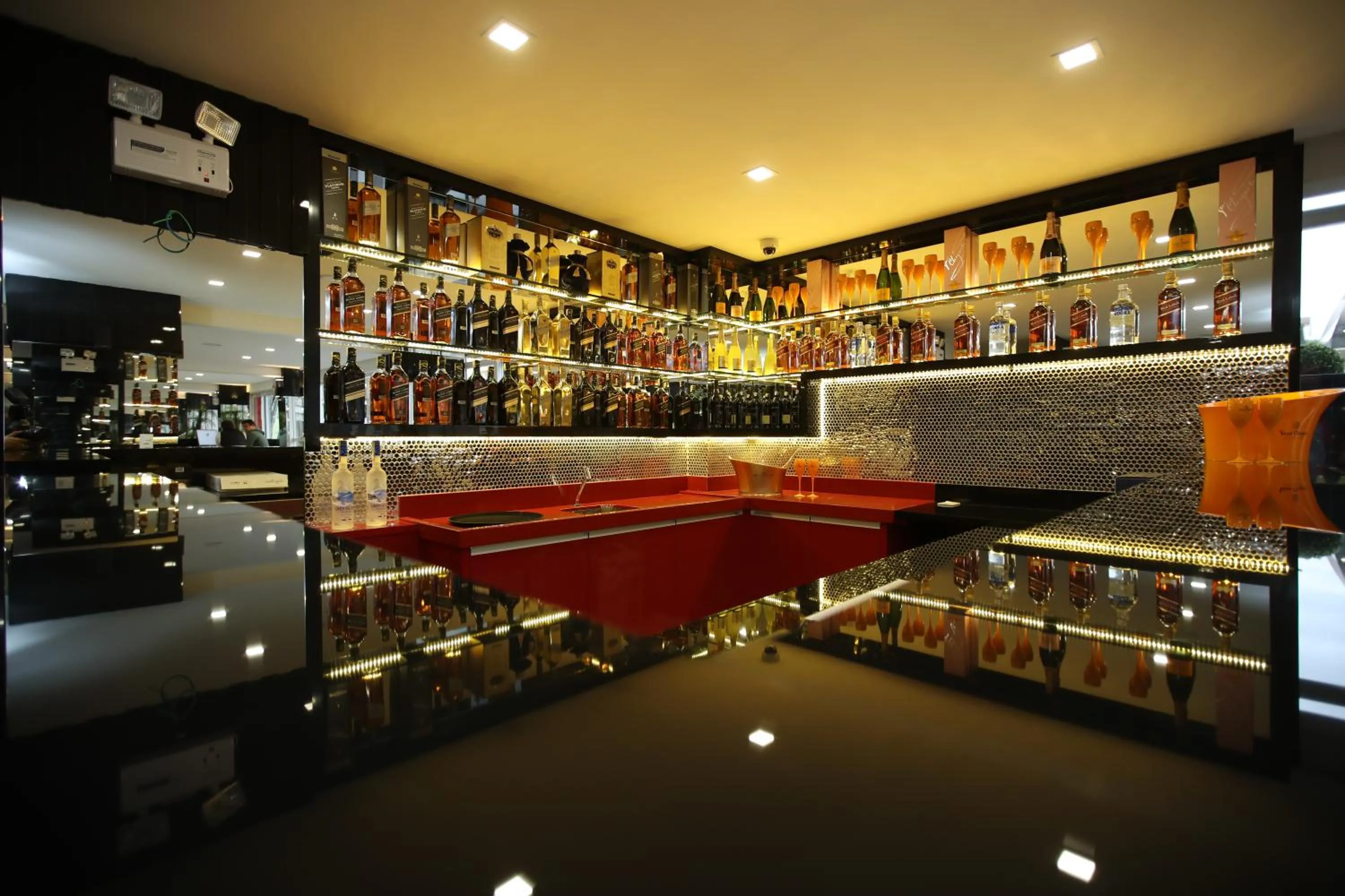 Lounge or bar in Holiday & Business Hotel - Em frente ao Centro de Eventos e Arena Conda