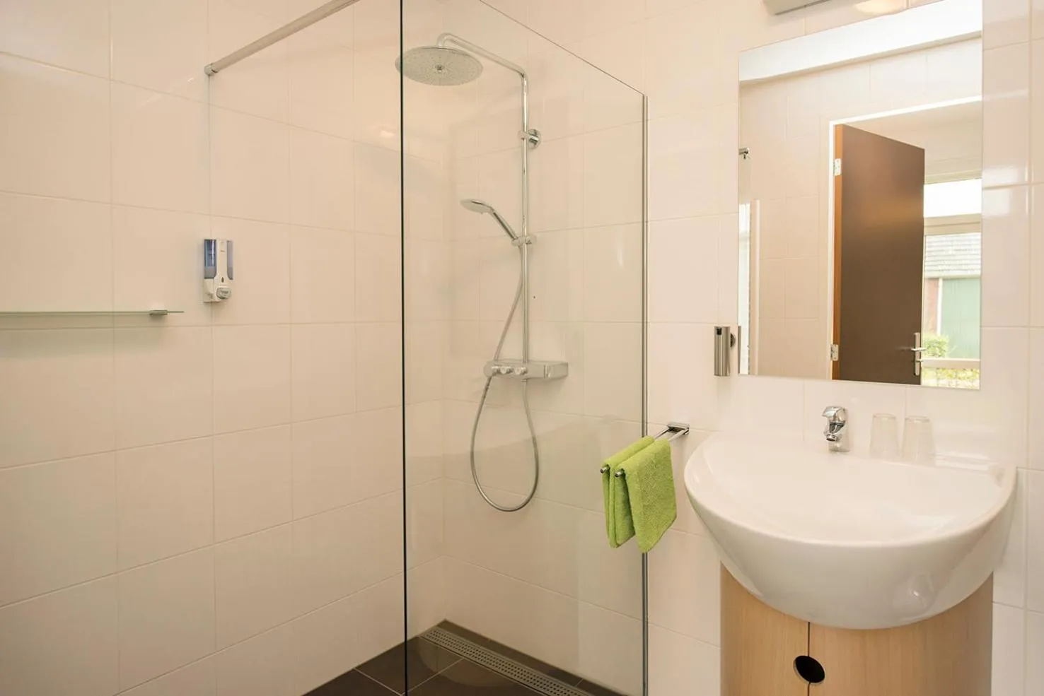 Bathroom in Hoevehotel 'Hof Christina'