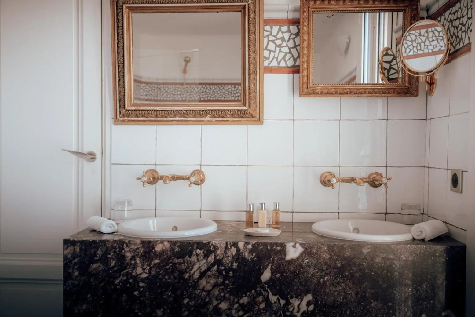 Bath in Ermitage de l'Oasis & Spa - Cannes Mandelieu