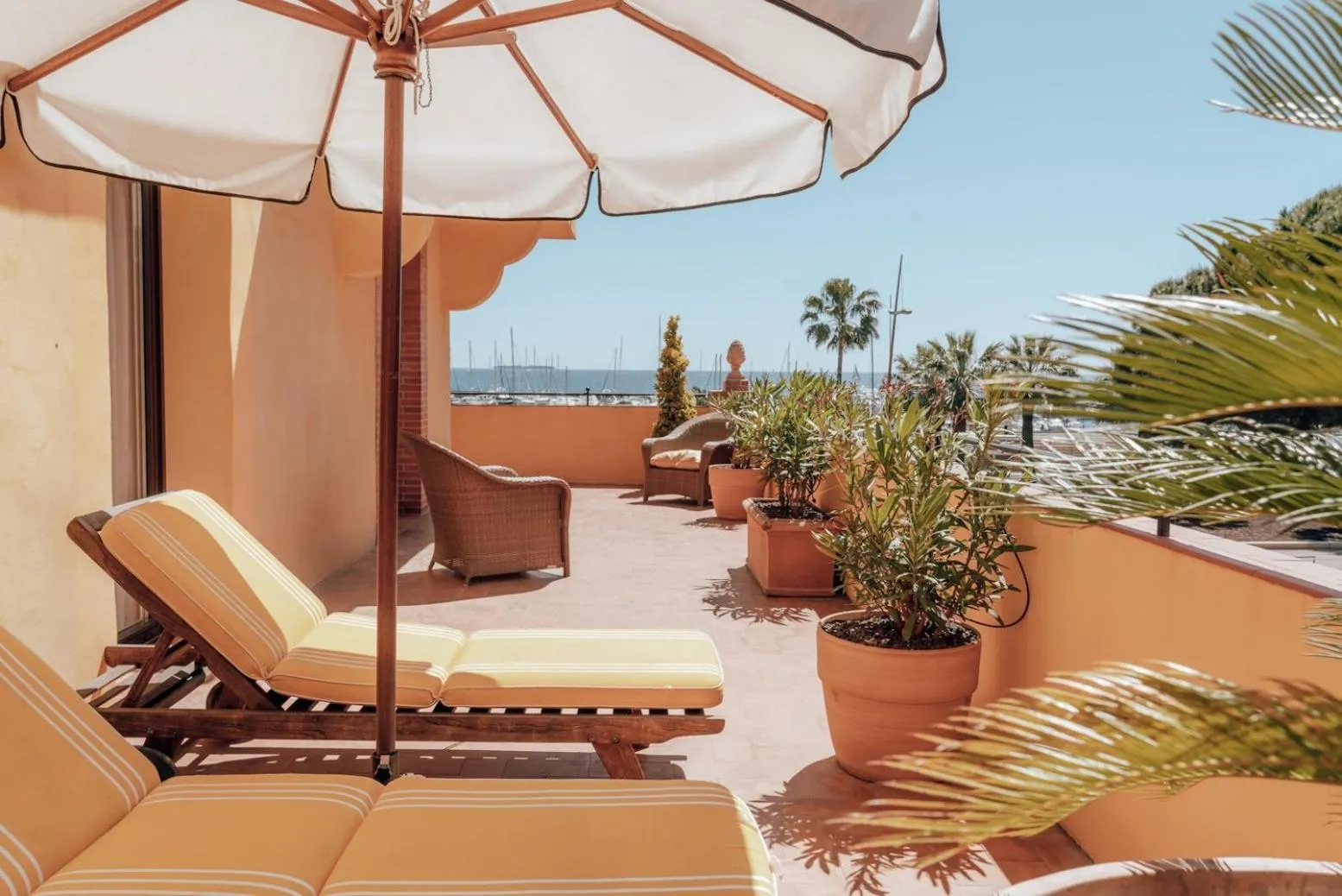 Patio in Ermitage de l'Oasis & Spa - Cannes Mandelieu