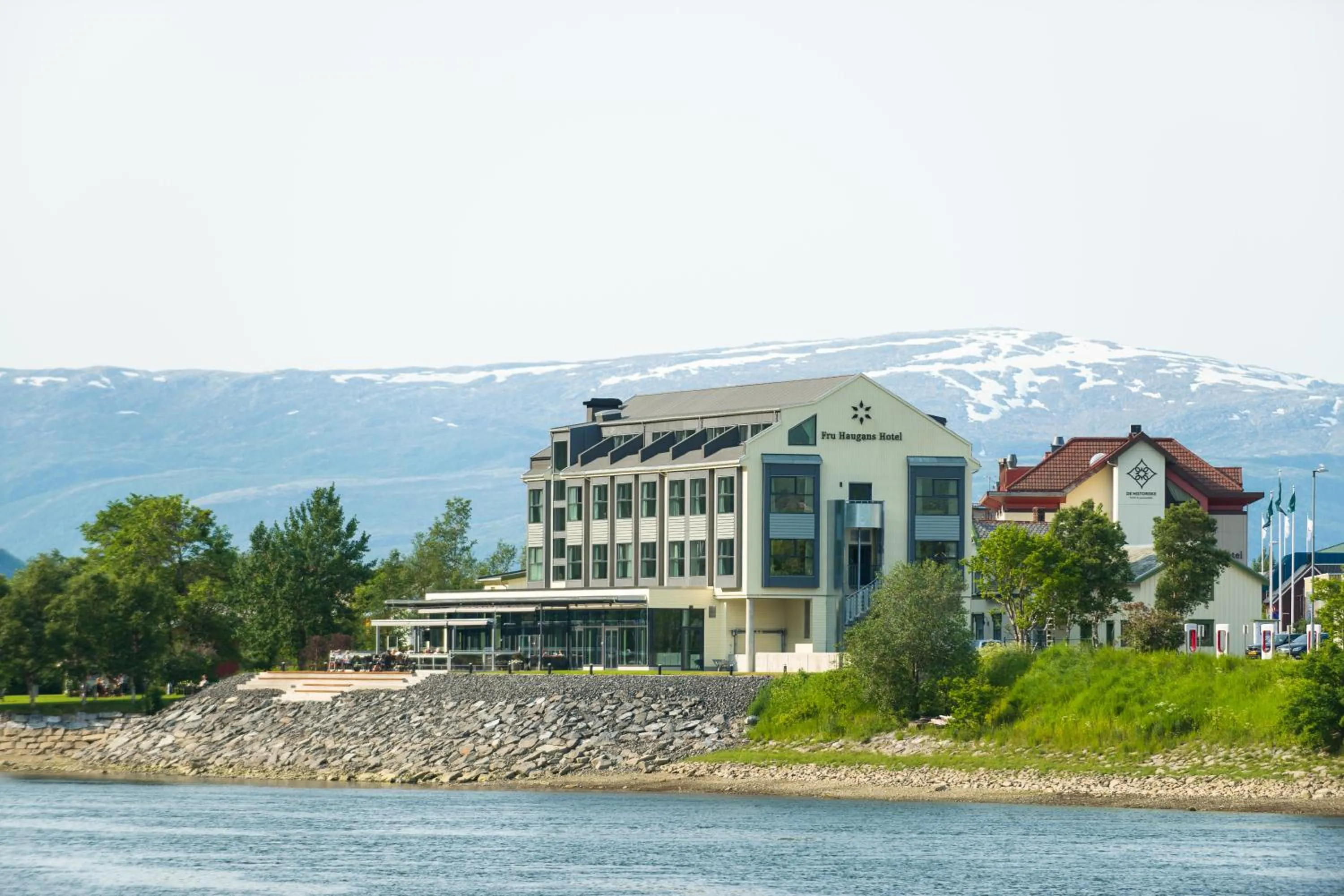 Property building in Fru Haugans Hotel