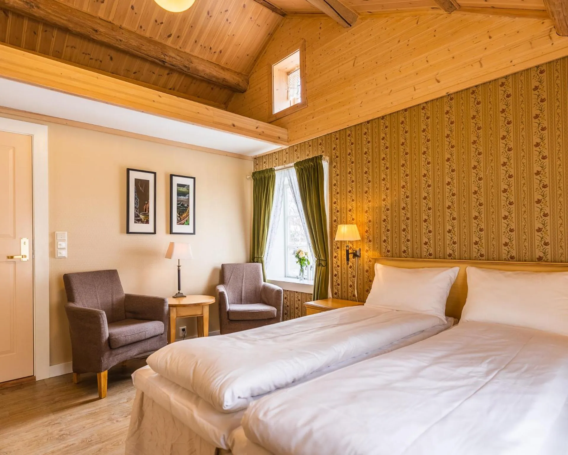 Bed in Fru Haugans Hotel