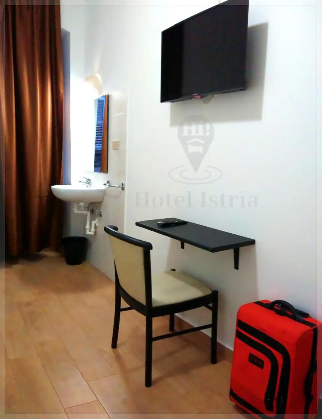 Photo of the whole room in Hotel Istria