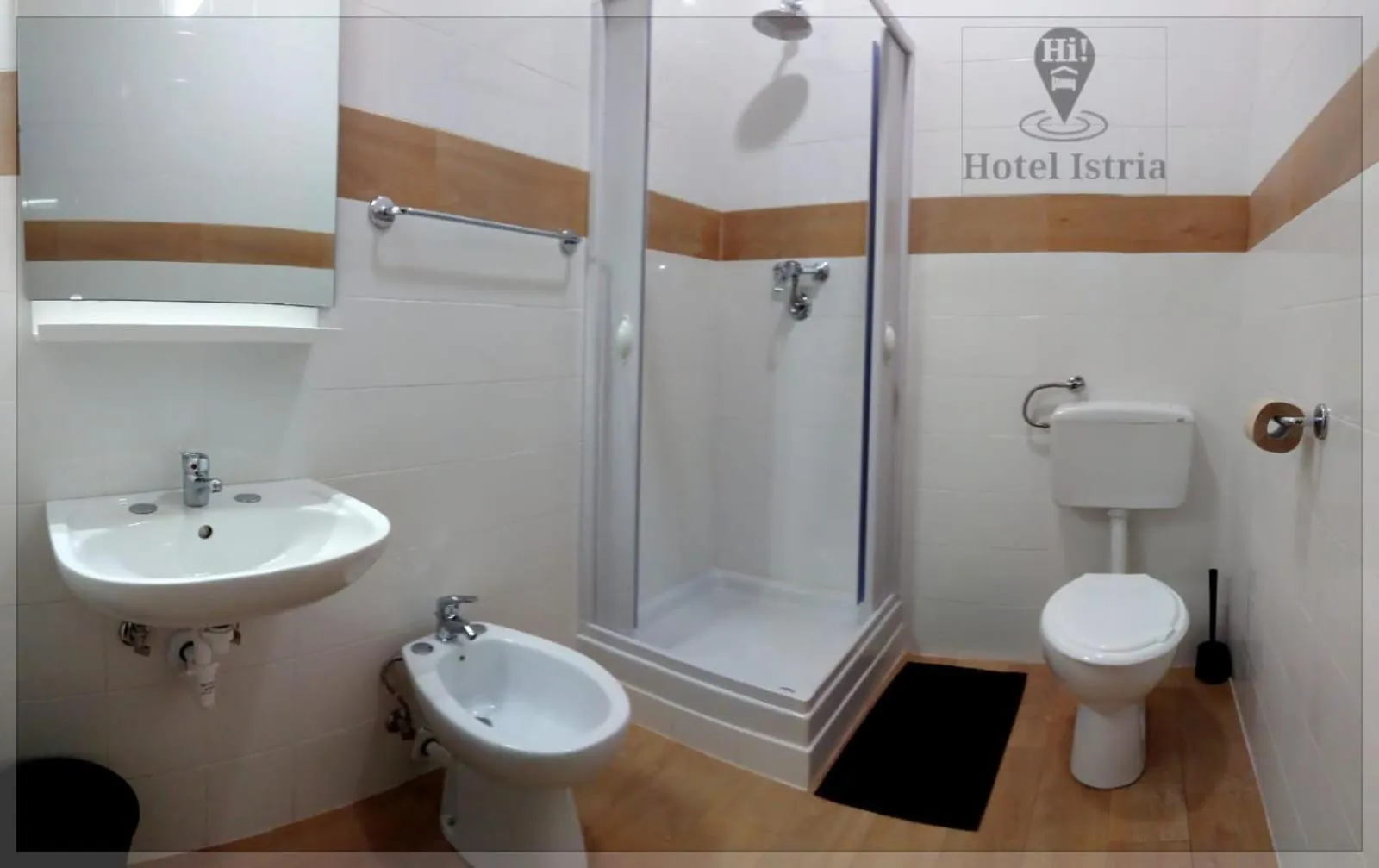 Shower in Hotel Istria