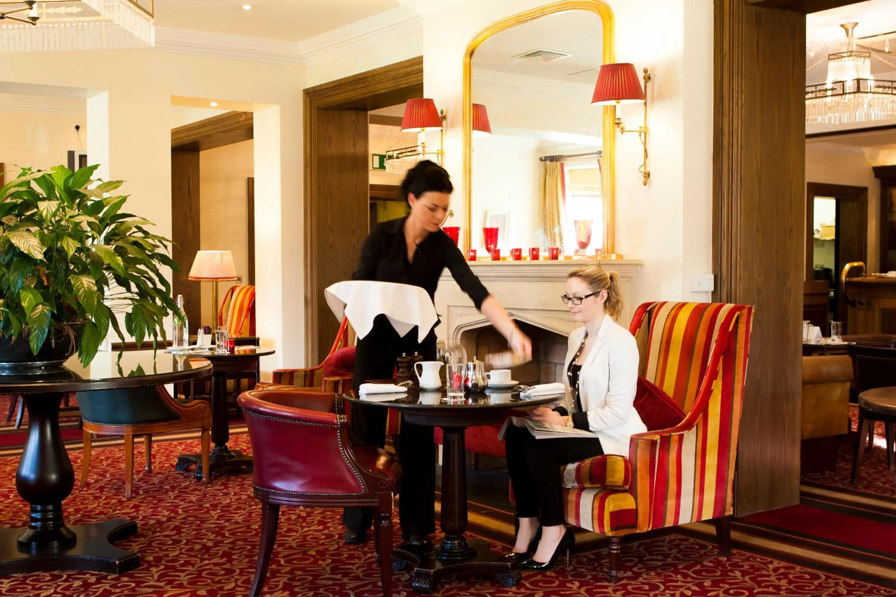 Coffee/tea facilities in The Keadeen Hotel